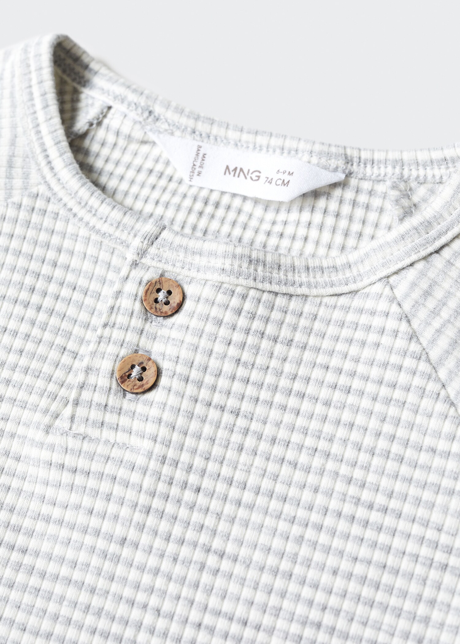 Striped long sleeves t-shirt - Details of the article 8