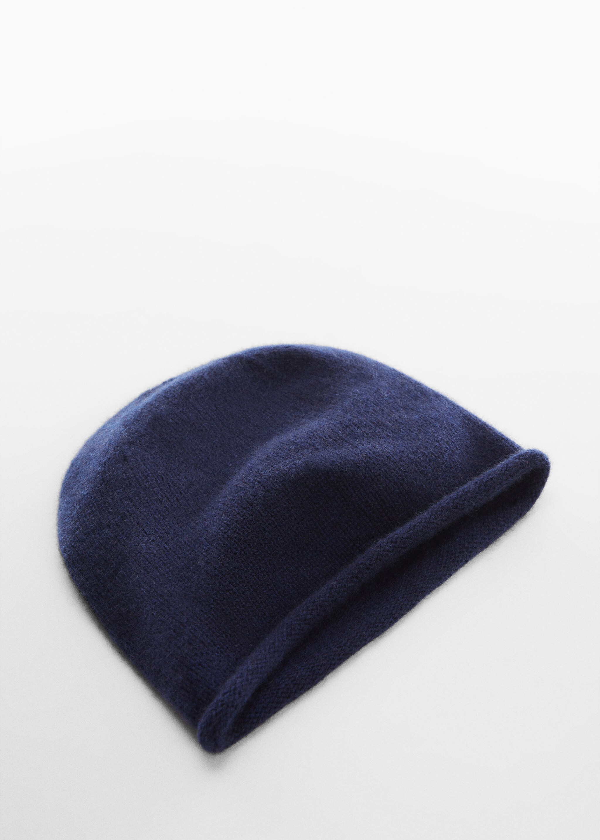 Cashmere knitted hat - Medium plane