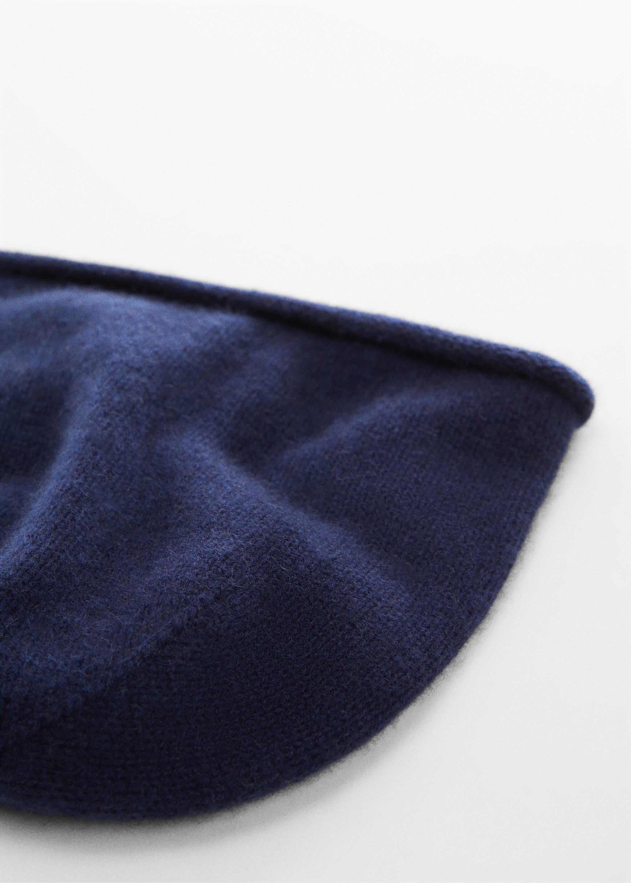 Cashmere knitted hat - Details of the article 1