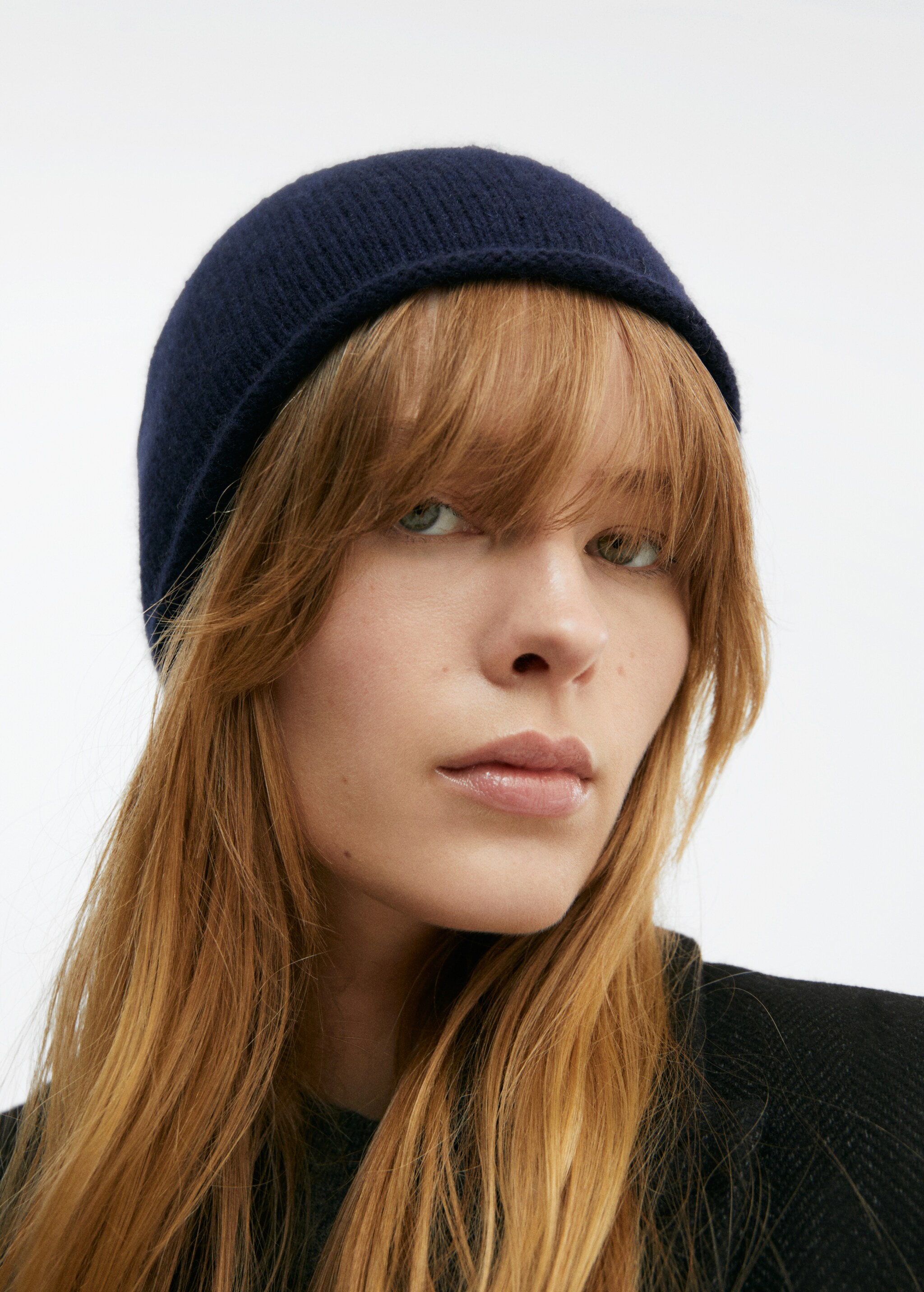 Cashmere knitted hat - Details of the article 9