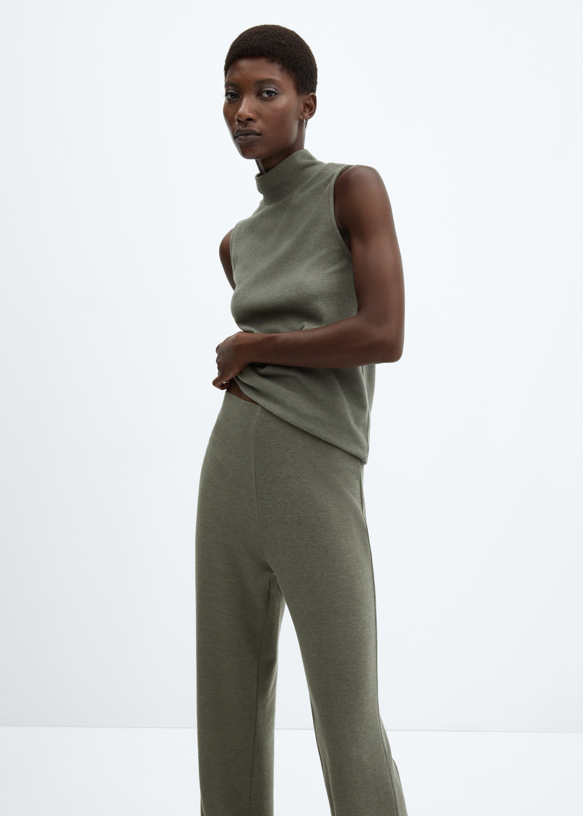 Straight knitted trousers - Details of the article 1