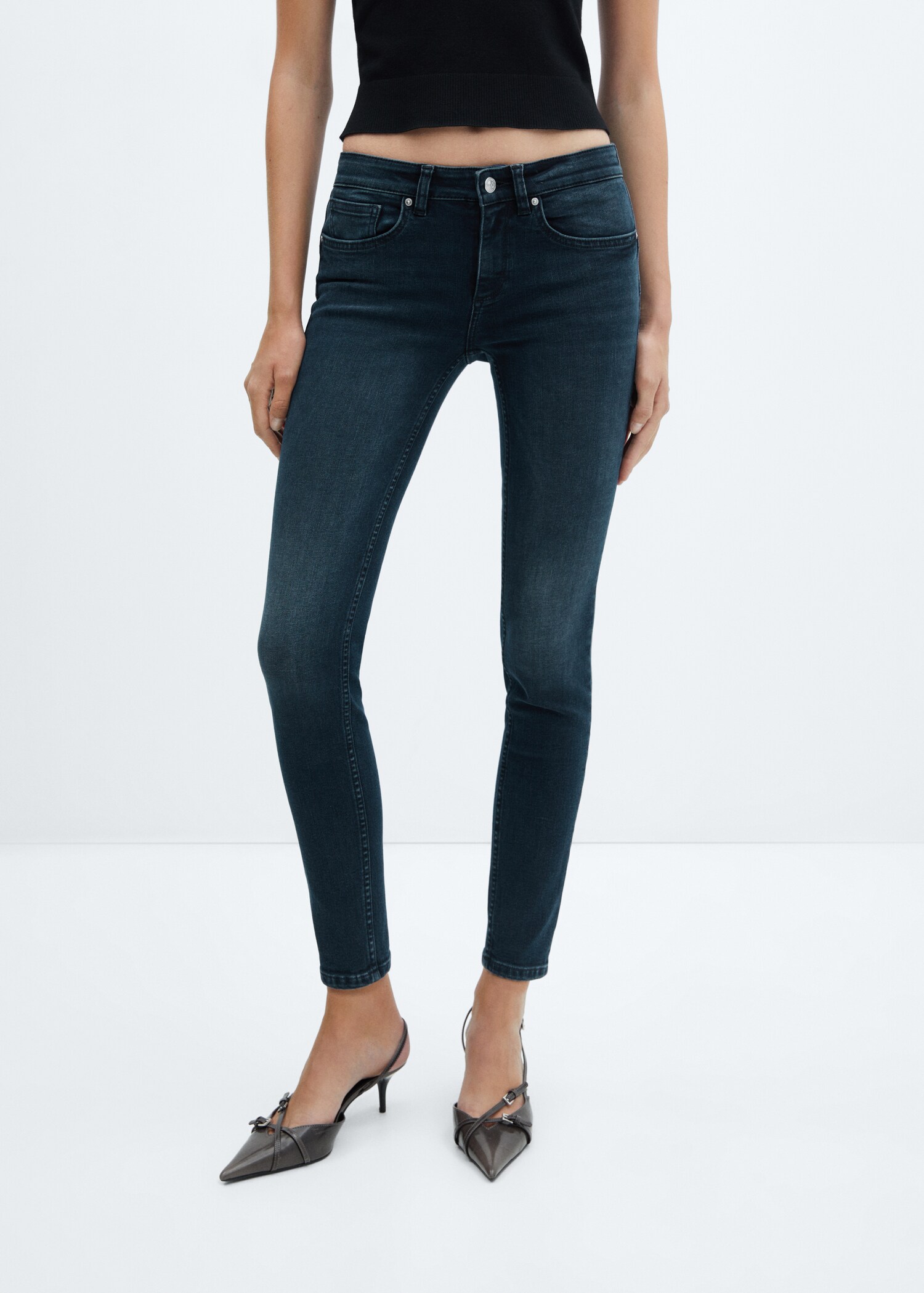 Push-up traperice Skinny kroja - Prikaz srednjeg dijela