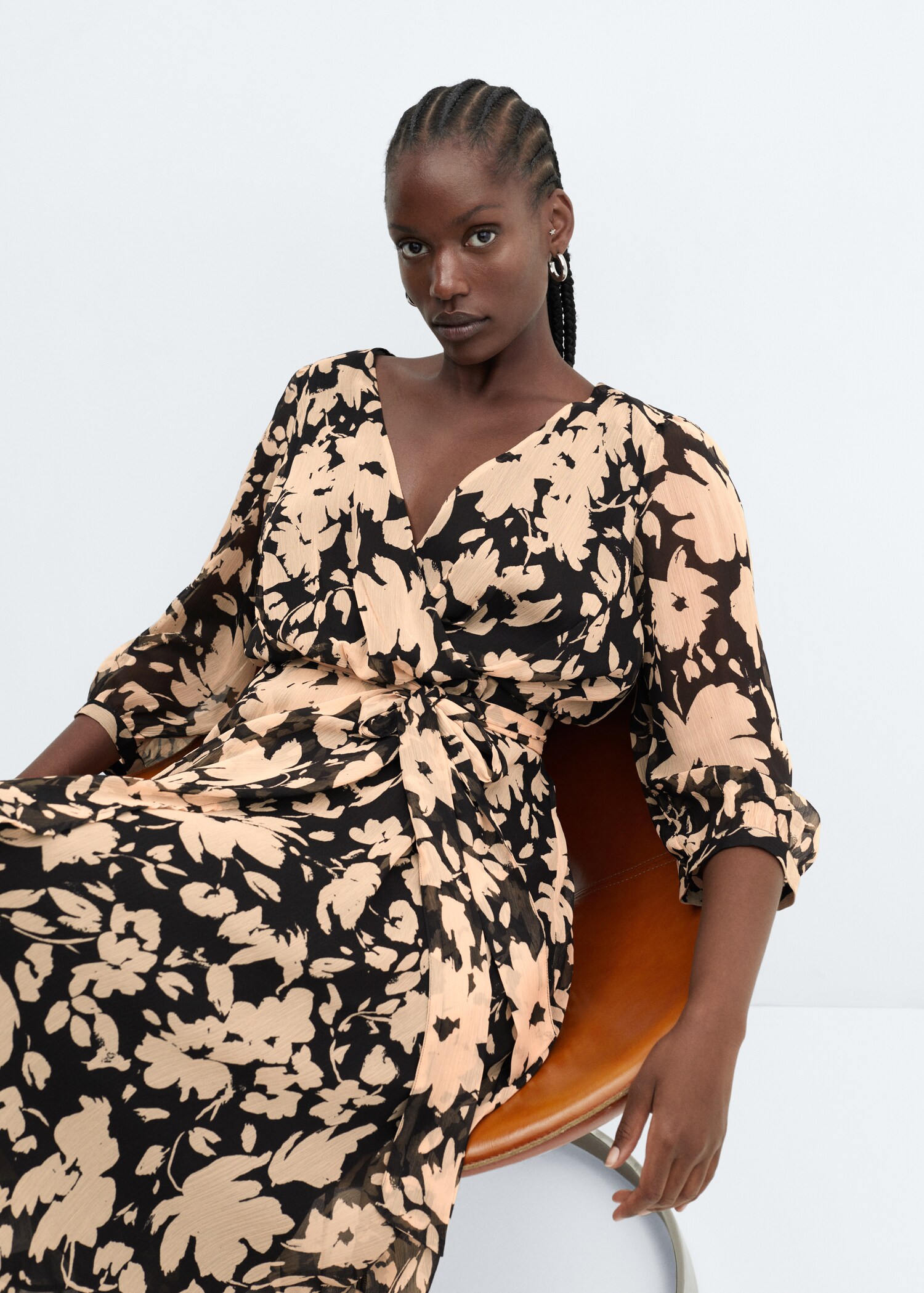 Vestido fluido com estampado floral - Pormenor do artigo 4