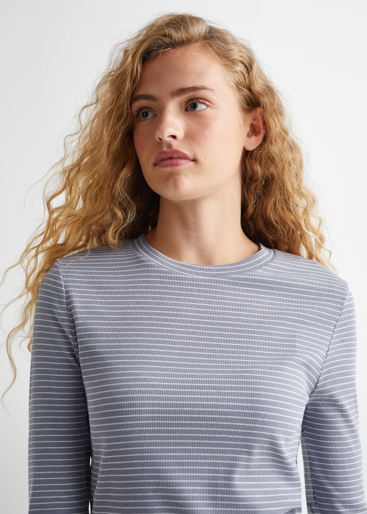 Striped long pyjamas - Details of the article 1