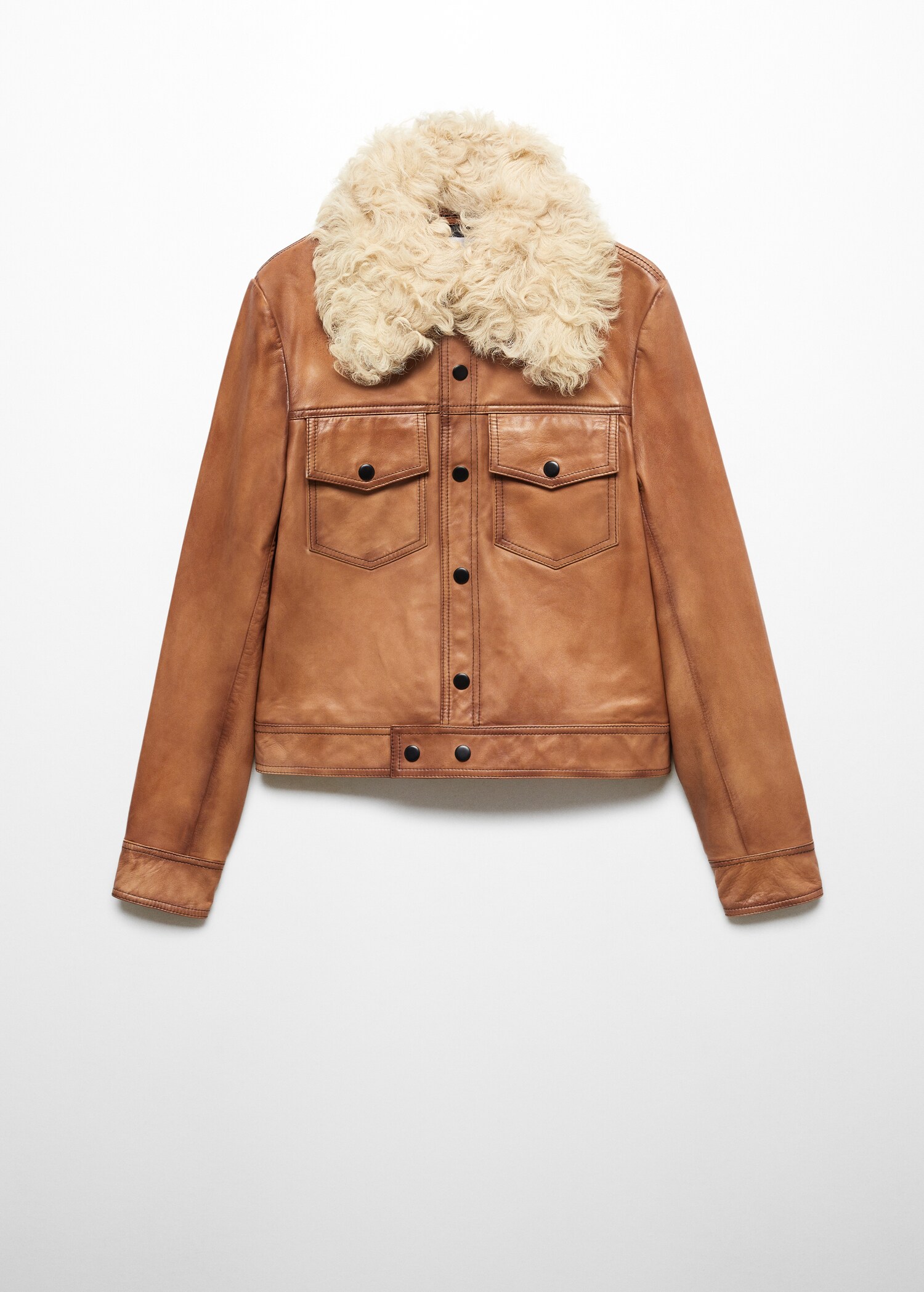 Chaqueta piel cuello pelo - Artículo sin modelo