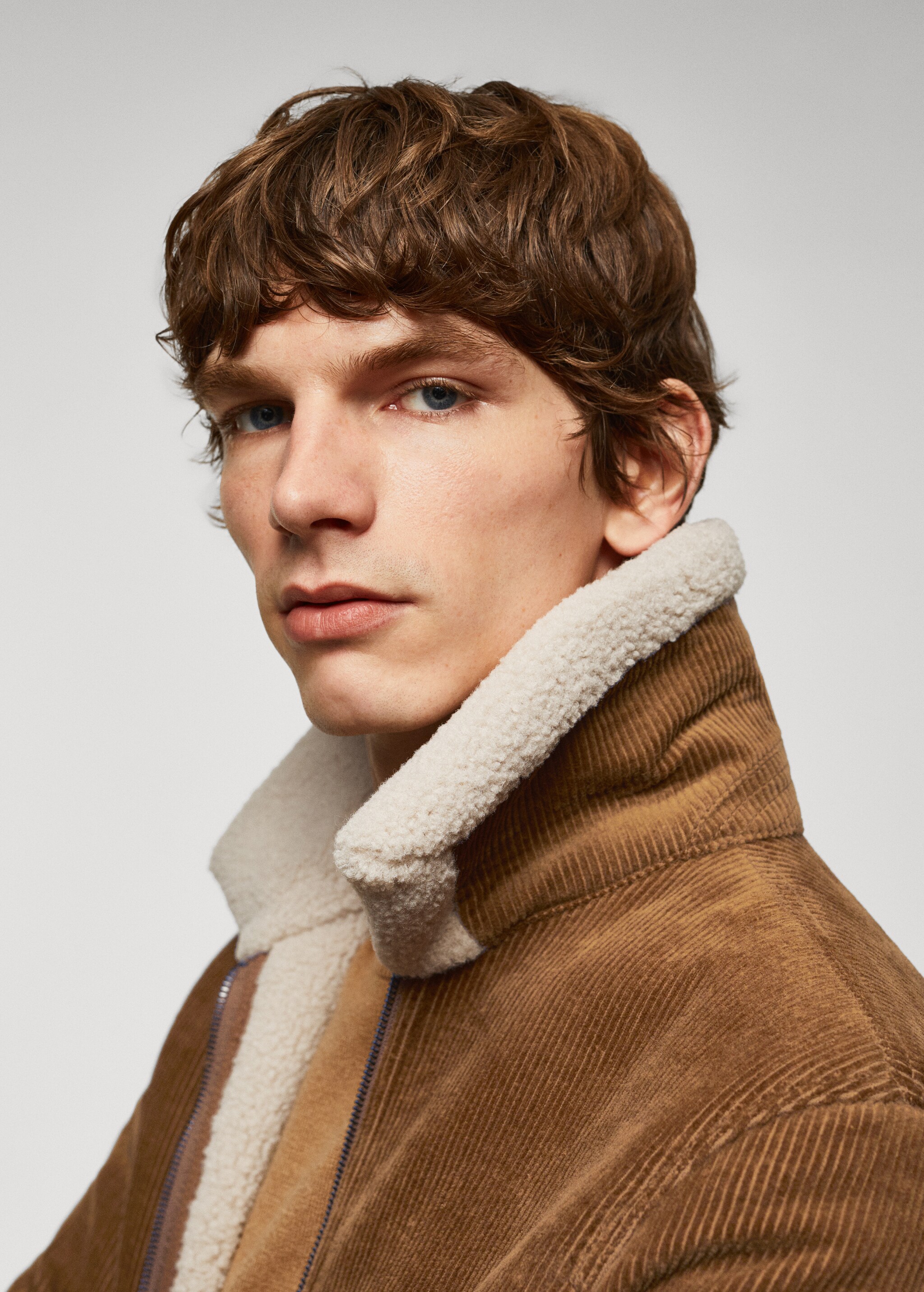 Faux shearling inner corduroy jacket - Details of the article 4