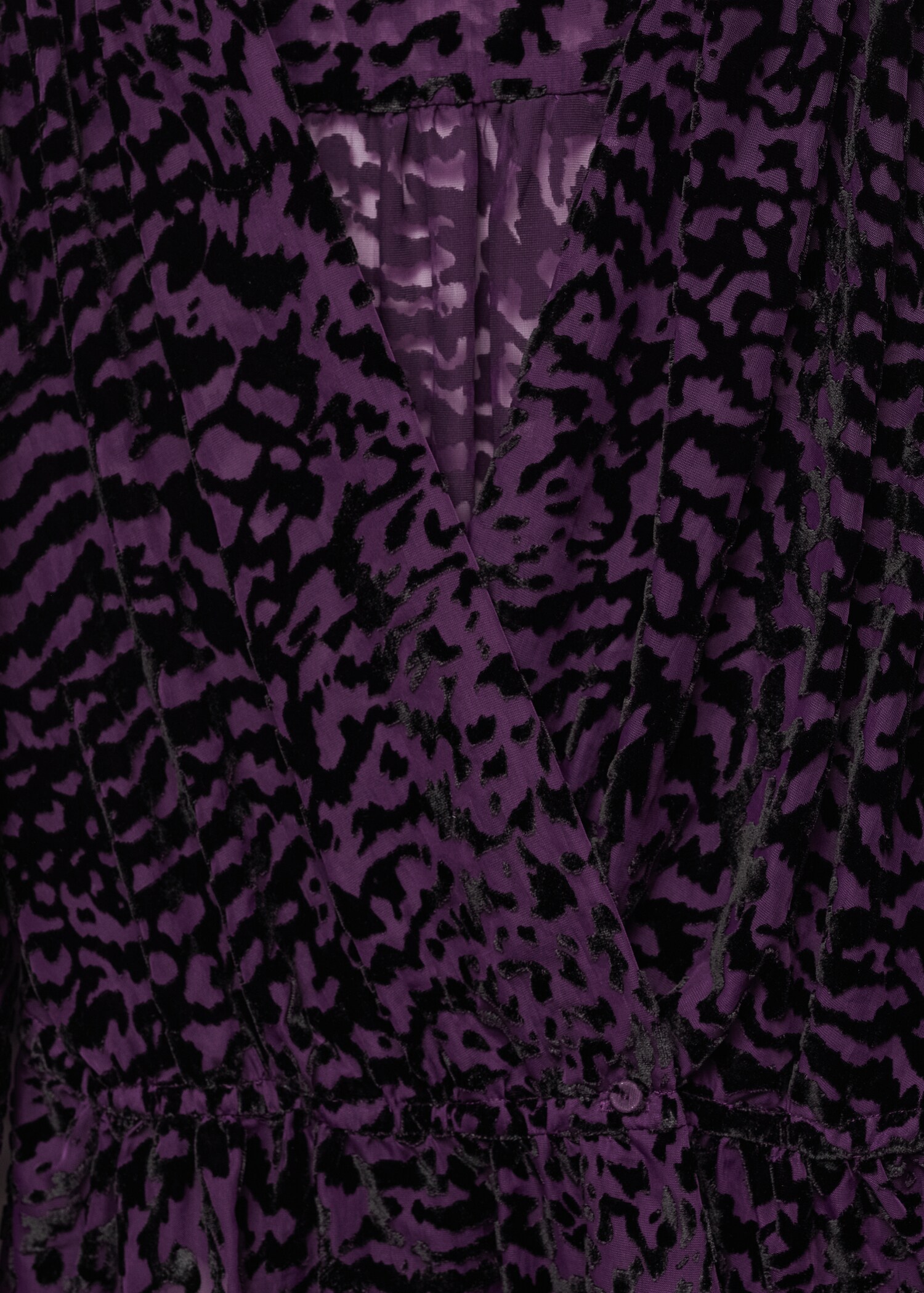 Blusa terciopelo animal print - Detalle del artículo 8