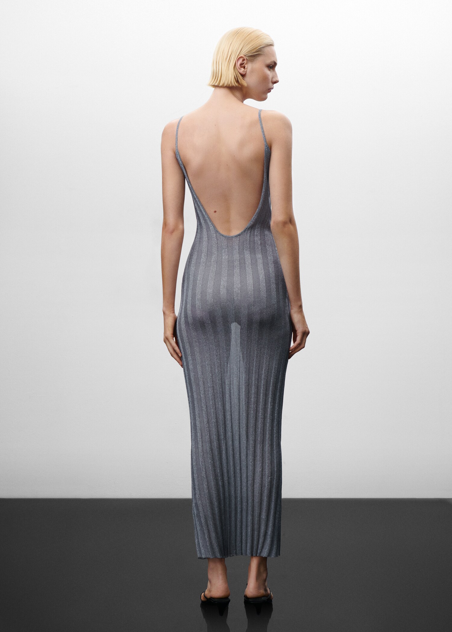 Robe Lurex dos nu - Verso de l’article