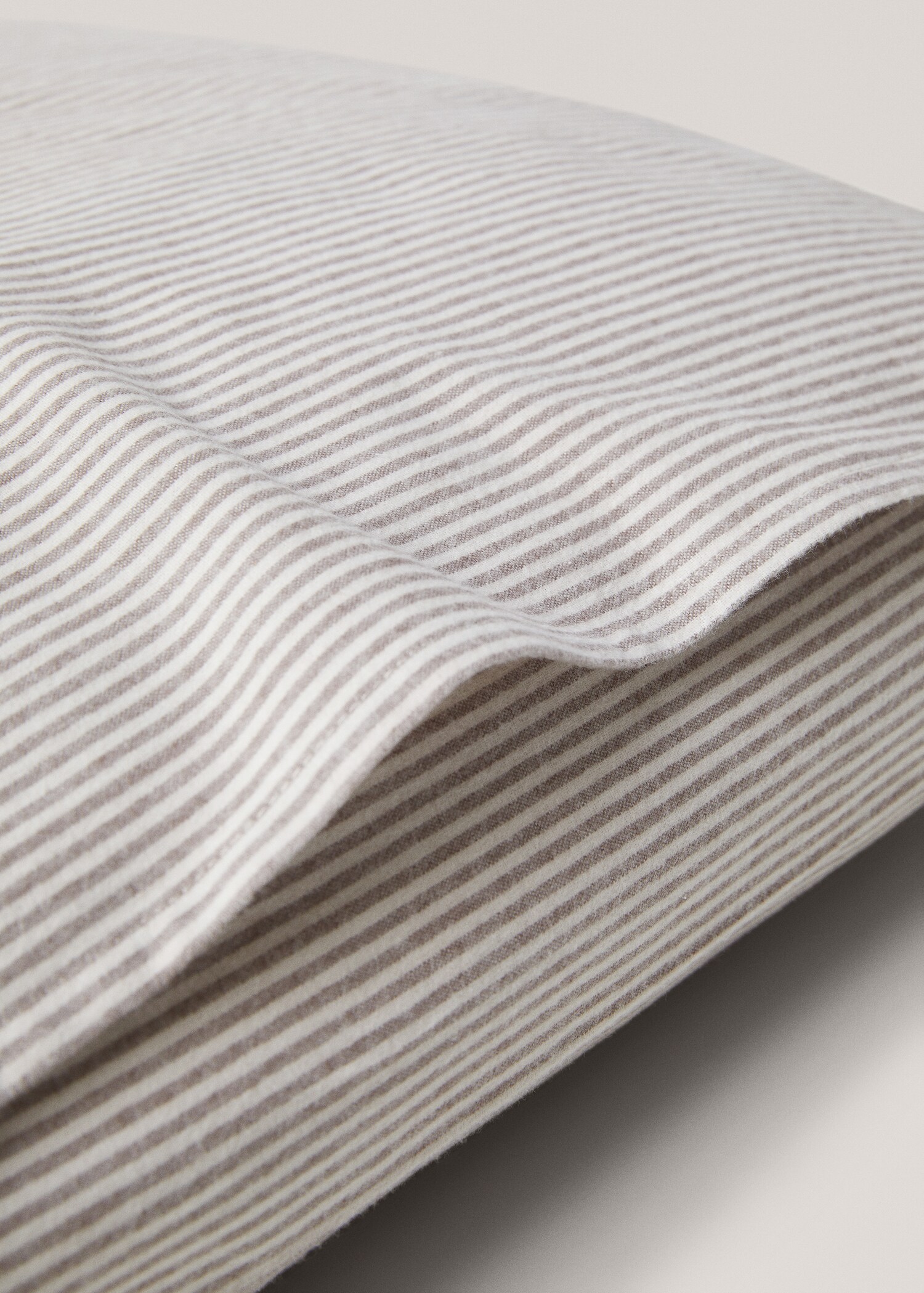 Striped flannel pillow case 60x60cm (Pack of 2) - Details of the article 1