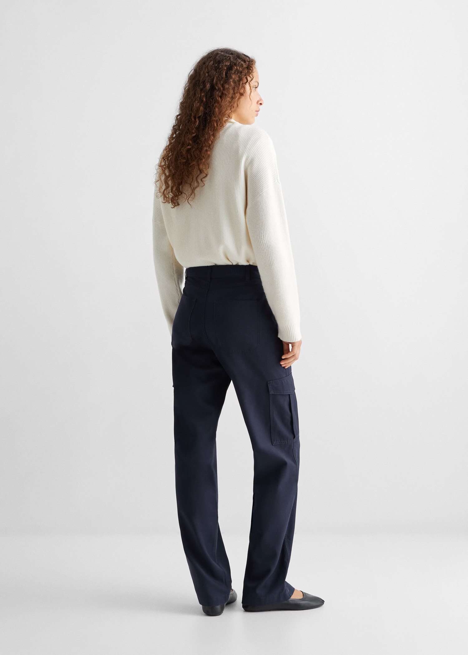 Jeans cargo bolsillos - Reverso del artículo