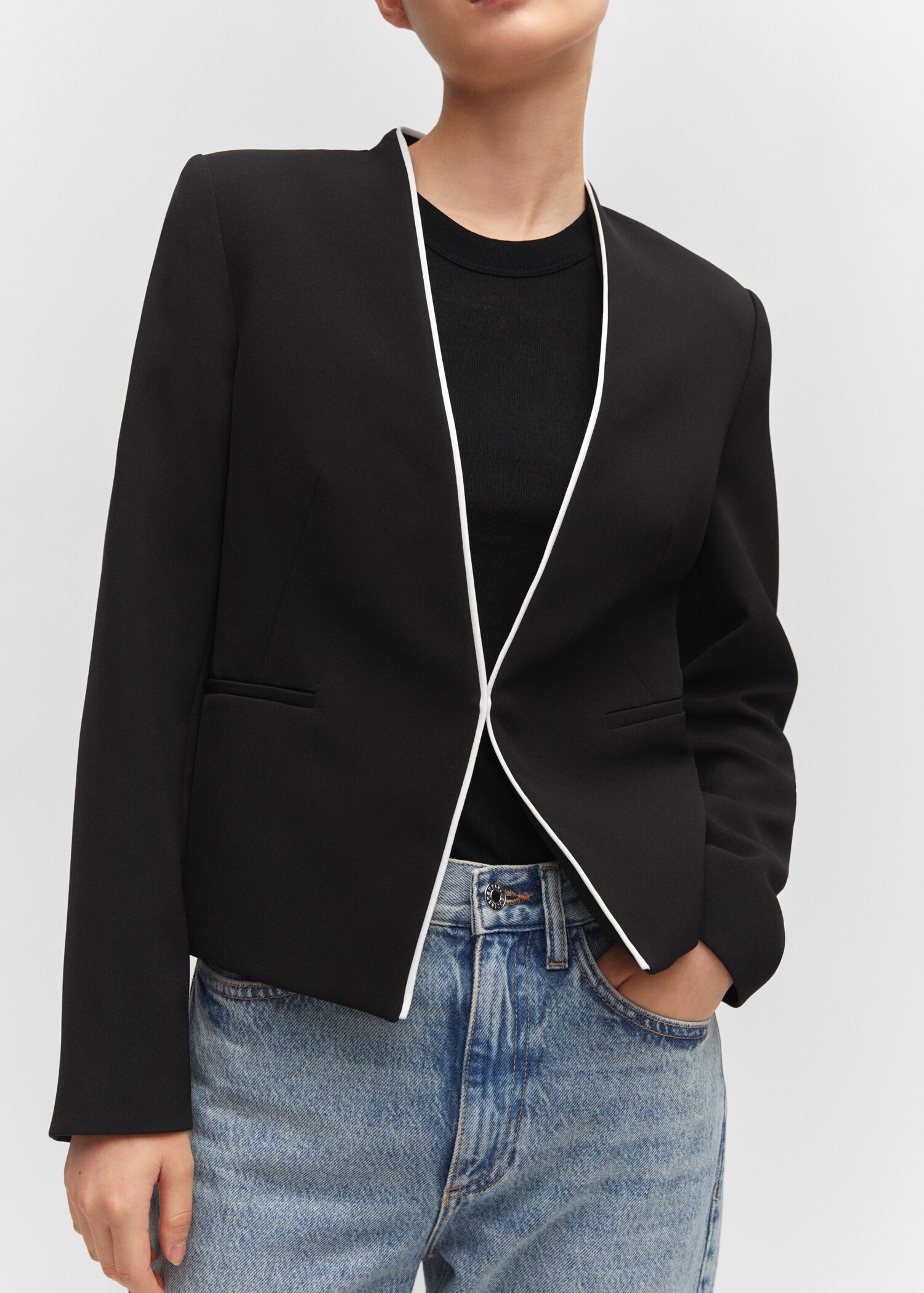 Contrasting trims blazer - Details of the article 6