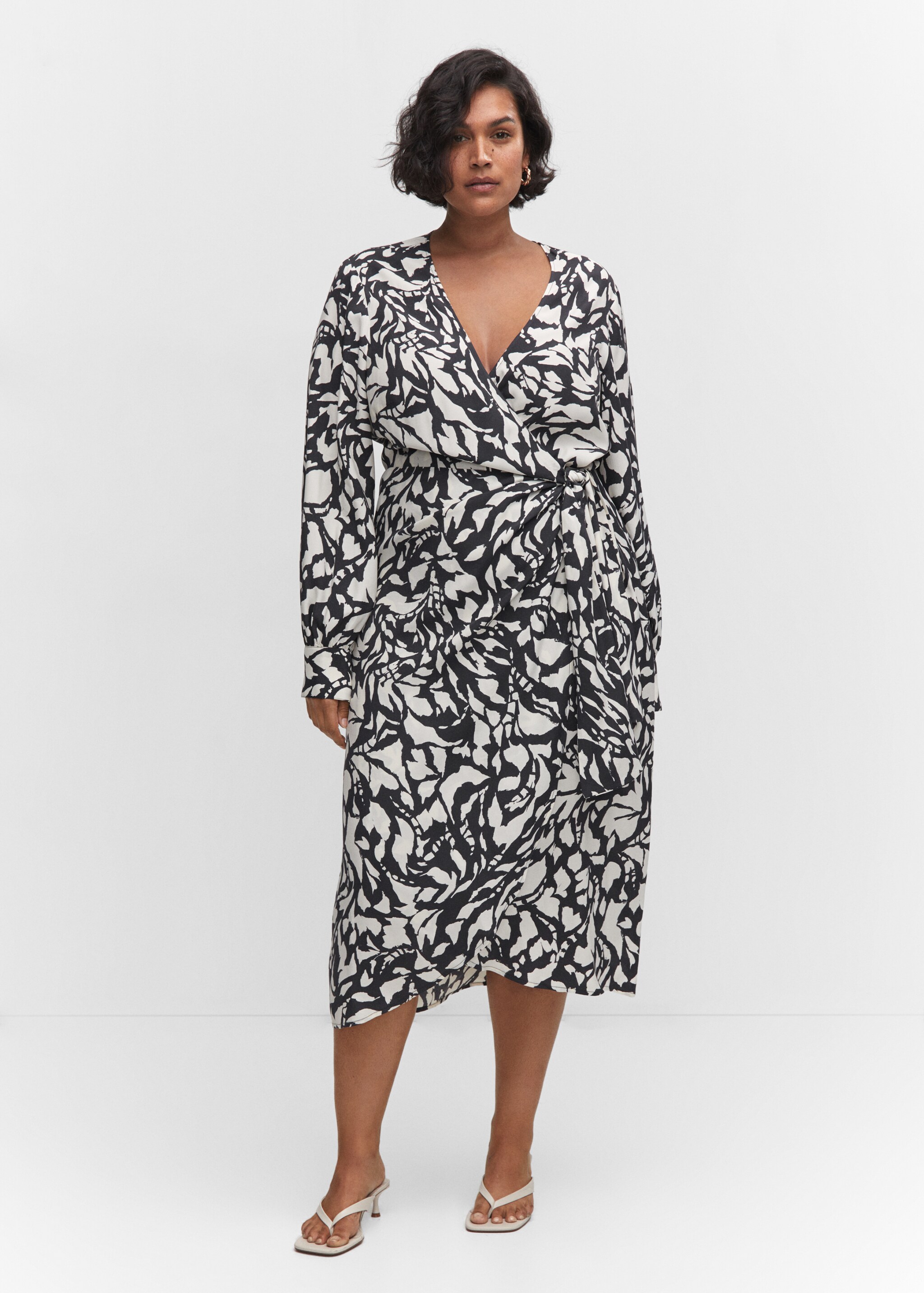 Print wrap dress - Details of the article 3