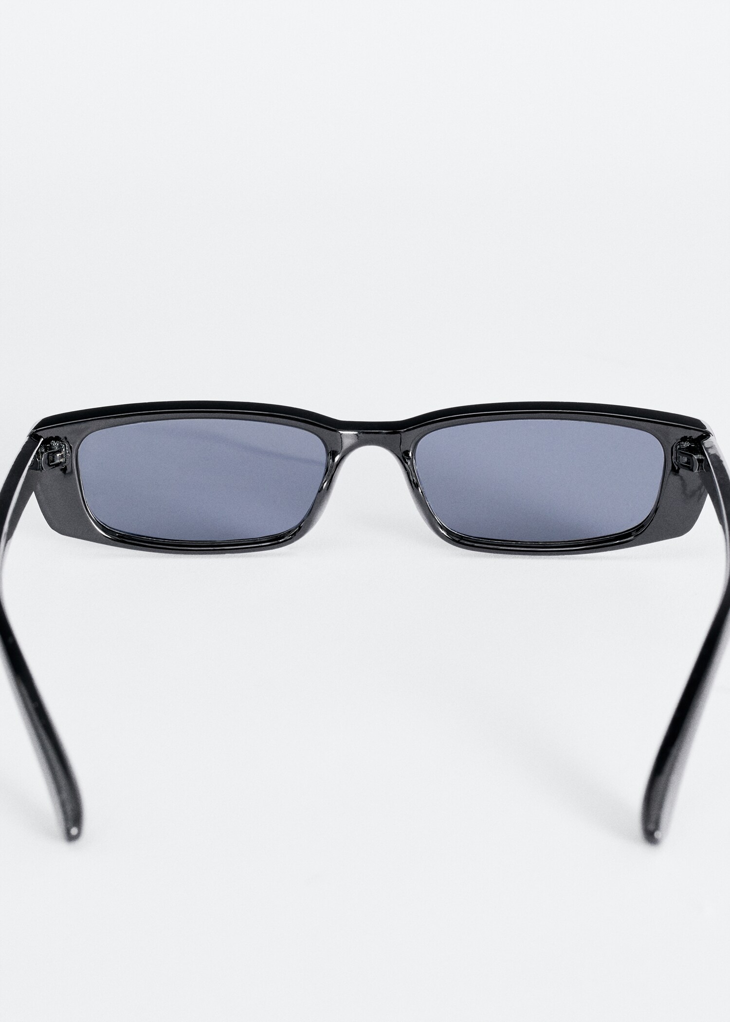 Retro style sunglasses - Details of the article 1