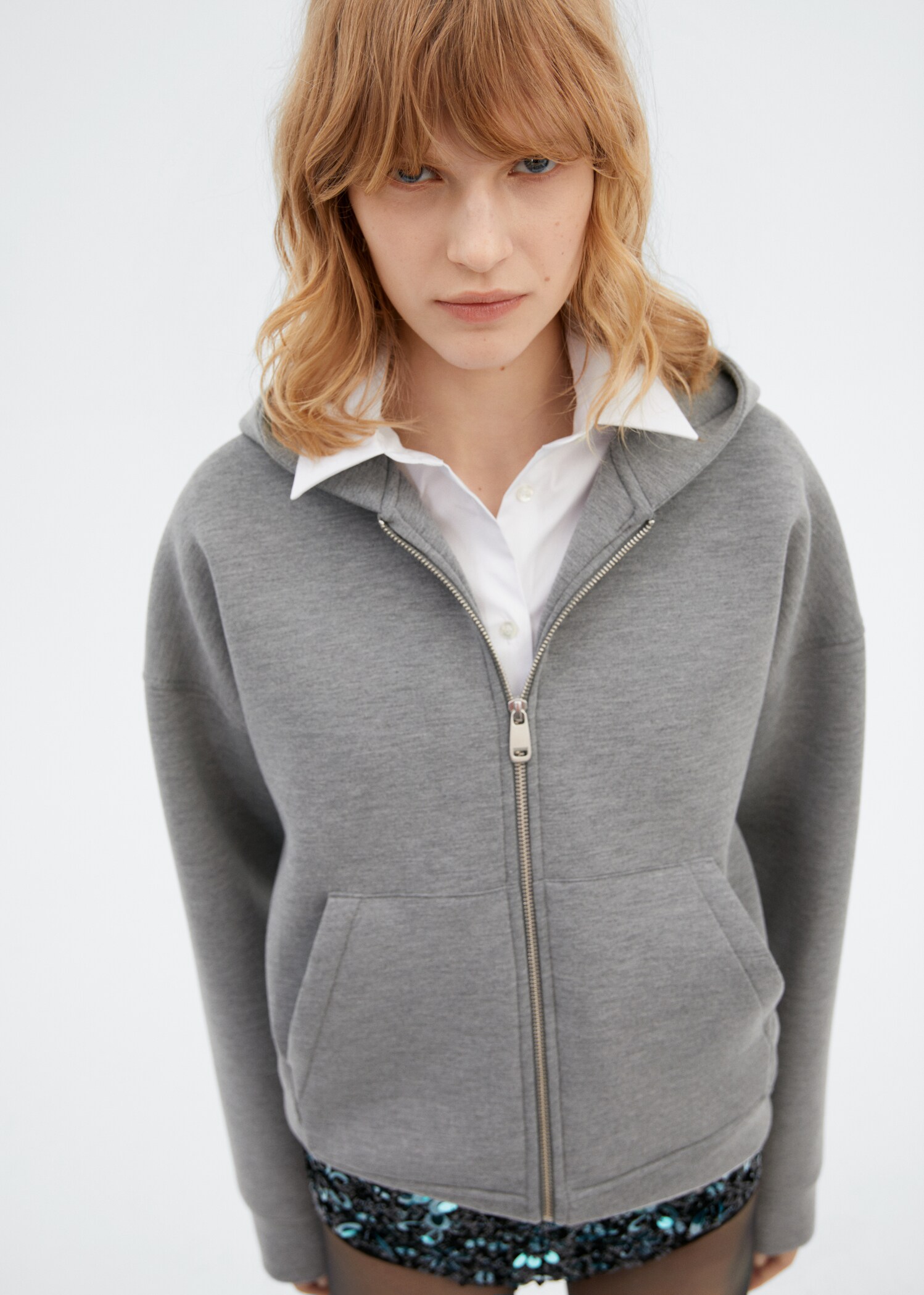 Hoodie with dropped shoulders  - Medium plane