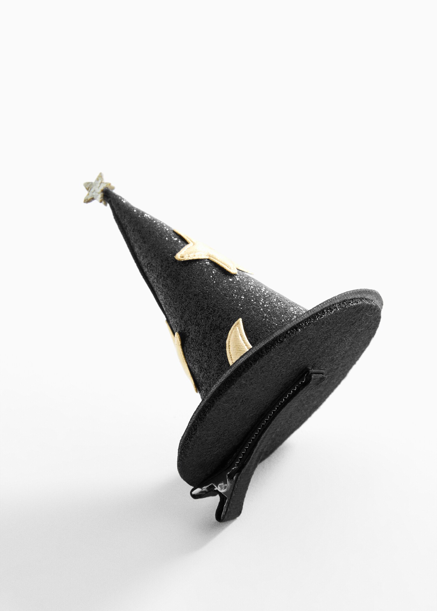 Barrette à cheveux chapeau - Plan moyen