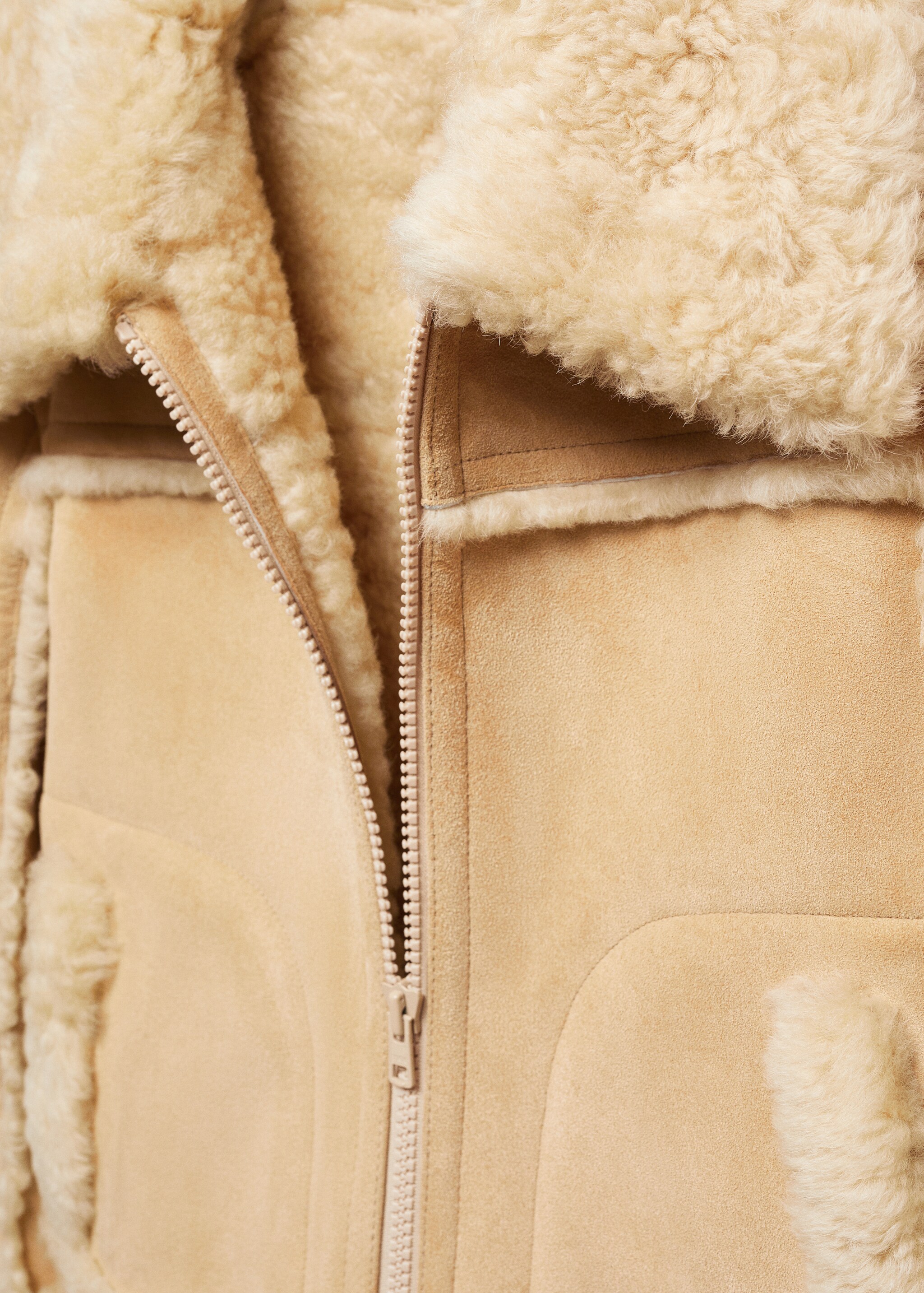 Shearling-lined leather jacket - Details of the article 8