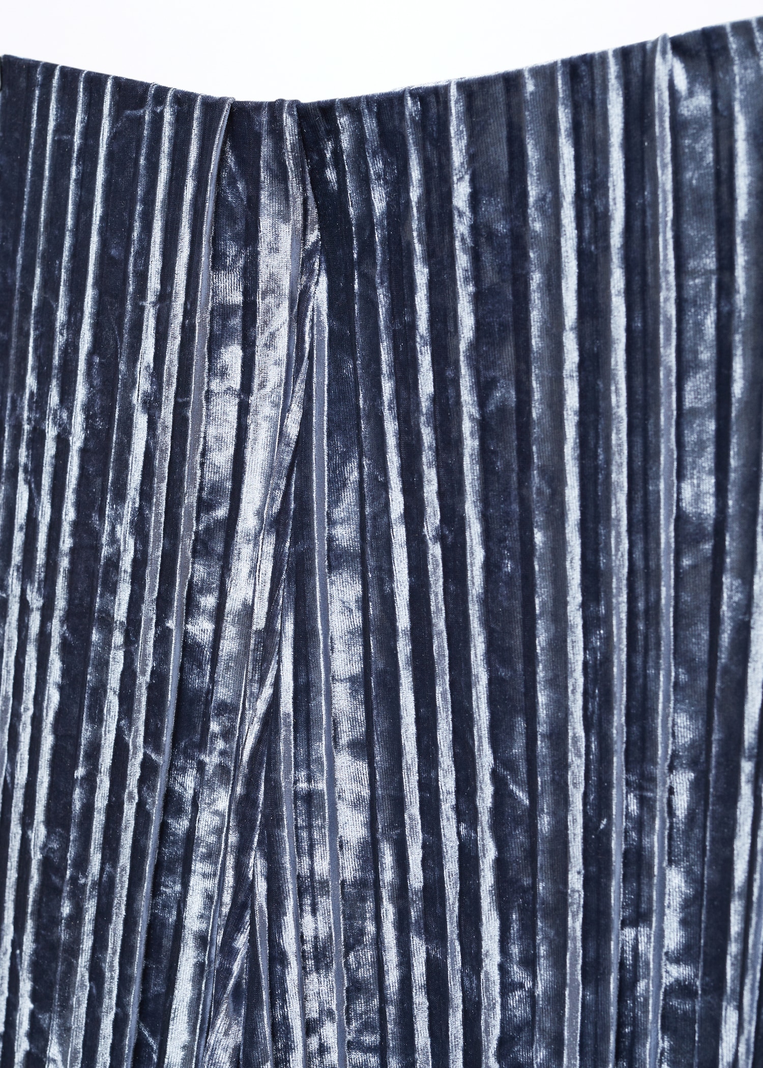 Pleated velvet trousers