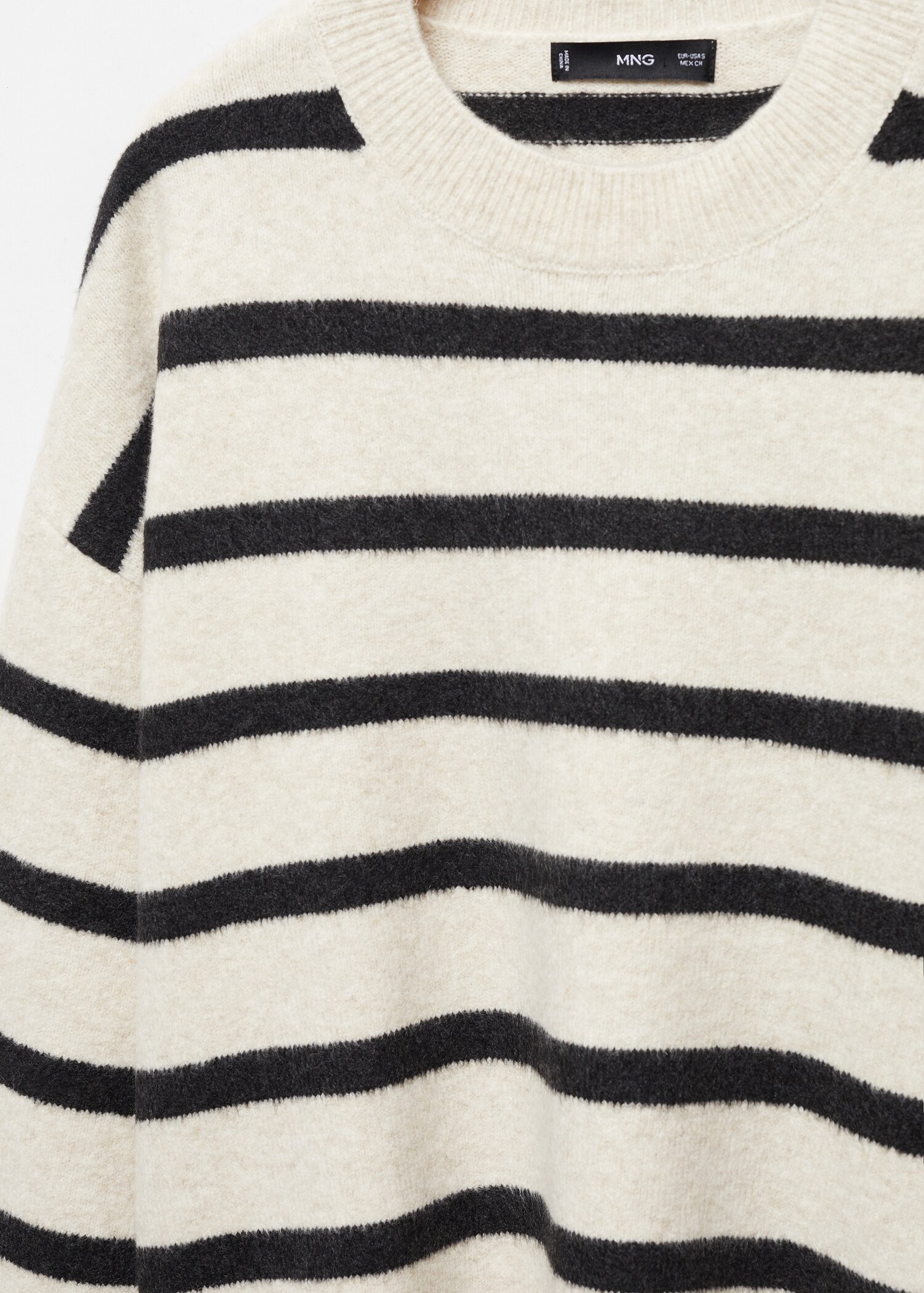 Round-neck striped sweater - Details of the article 8