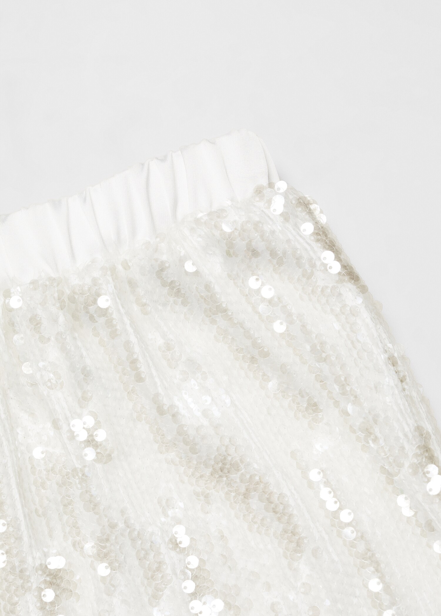 Short sequins - Details of the article 8