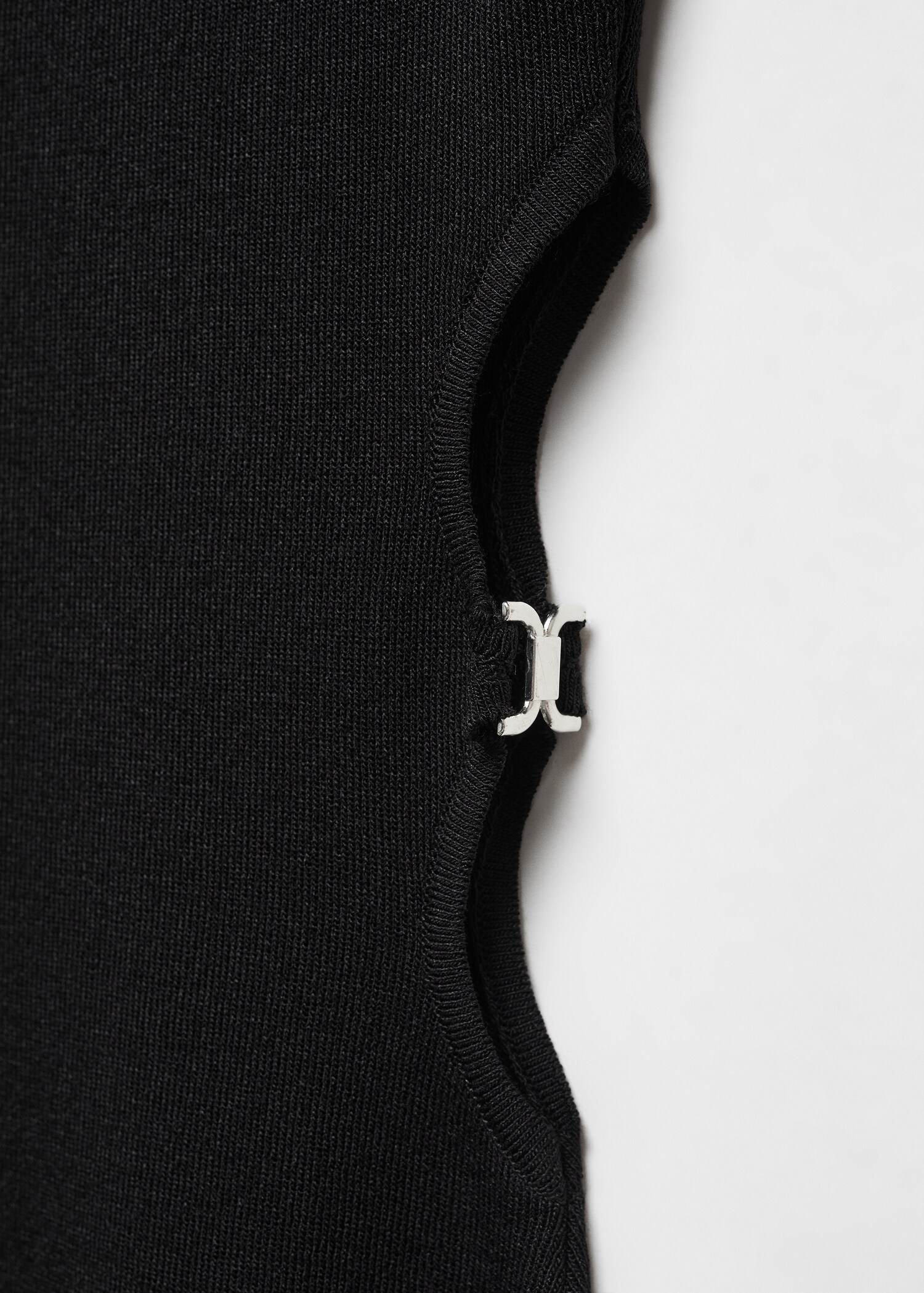 Vestido aberturas detalle metálico - Detalle del artículo 8