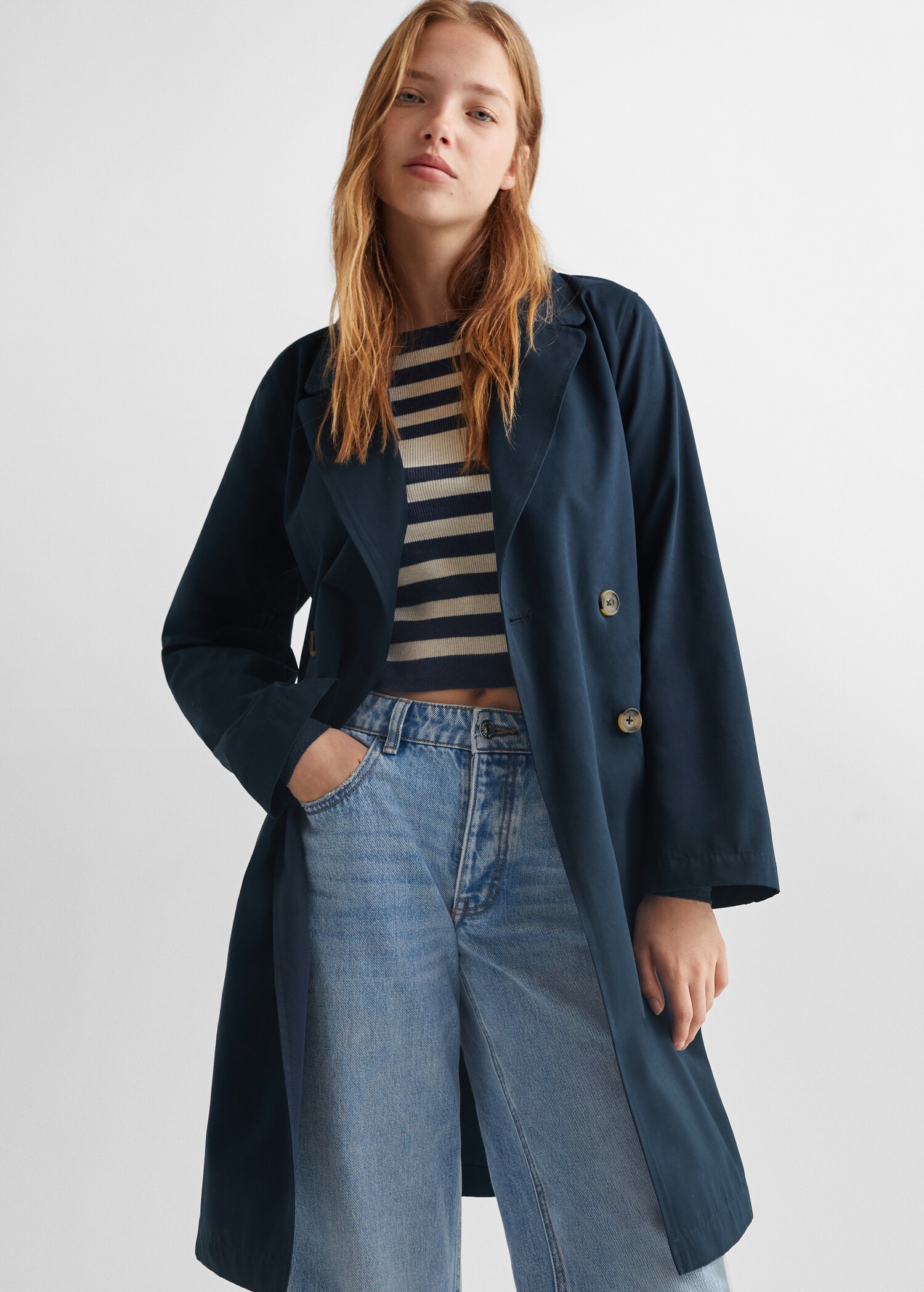 Trenchcoat met knopen - Middenvlak