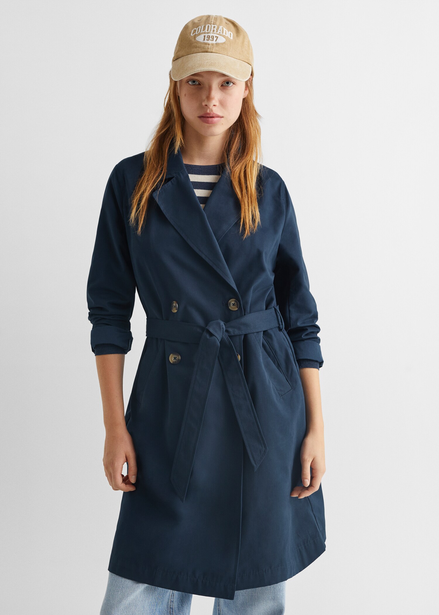 Trenchcoat met knopen - Detail van het artikel 2