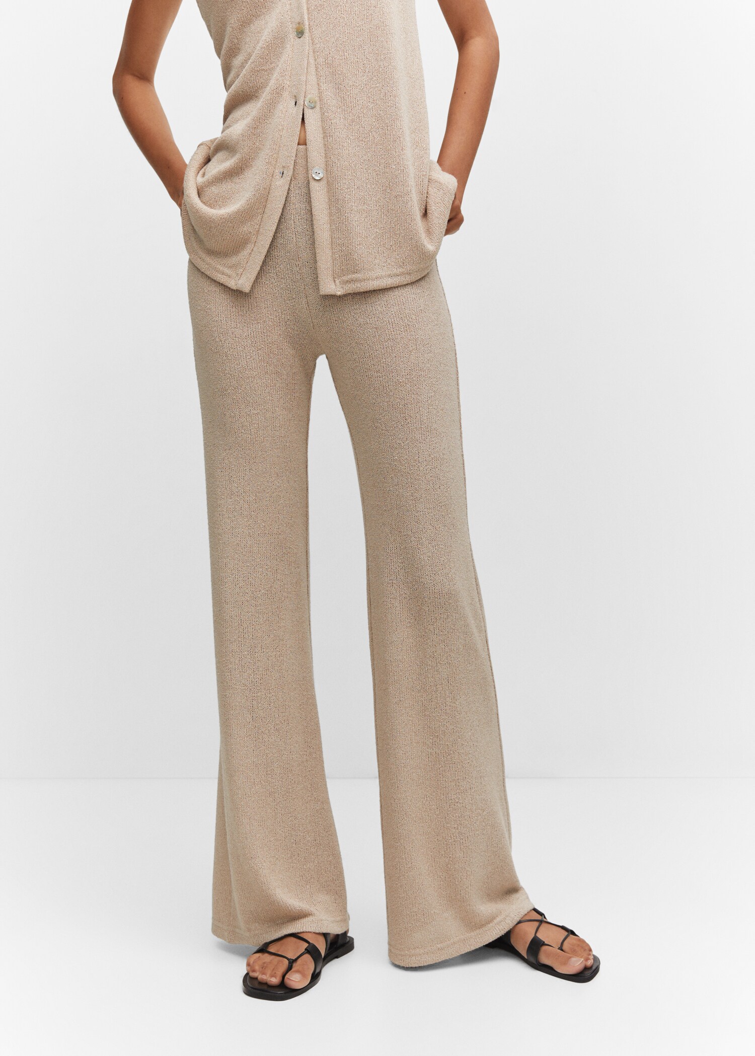 Flared knitted trousers