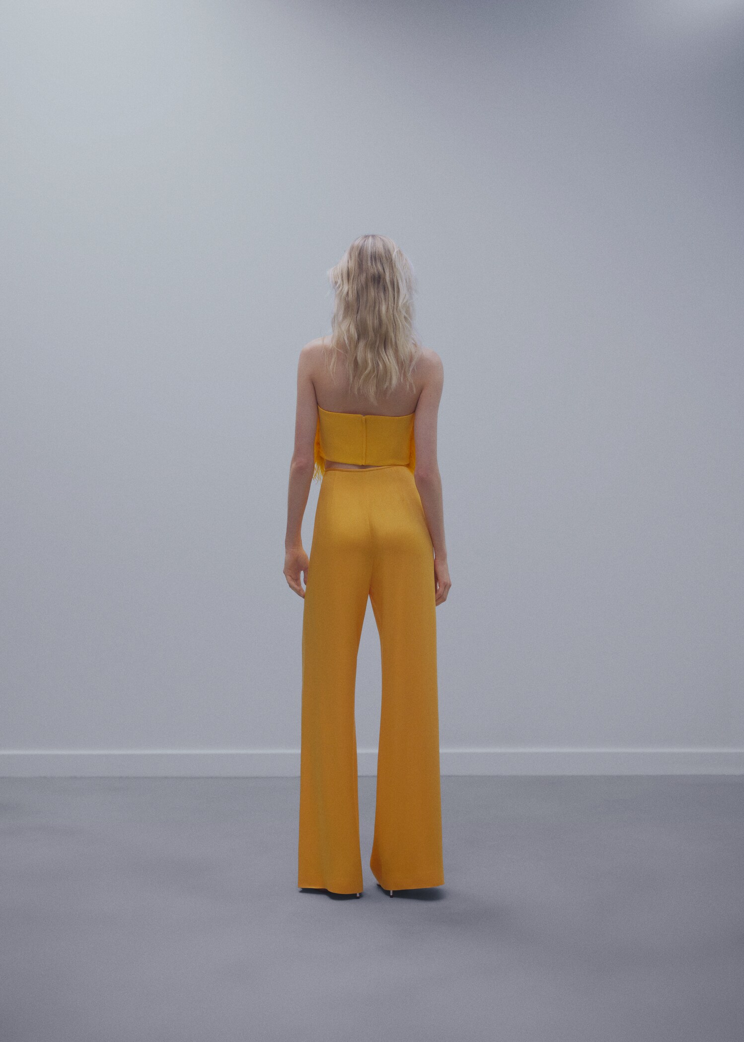 Pantalon palazzo satiné - Verso de l’article