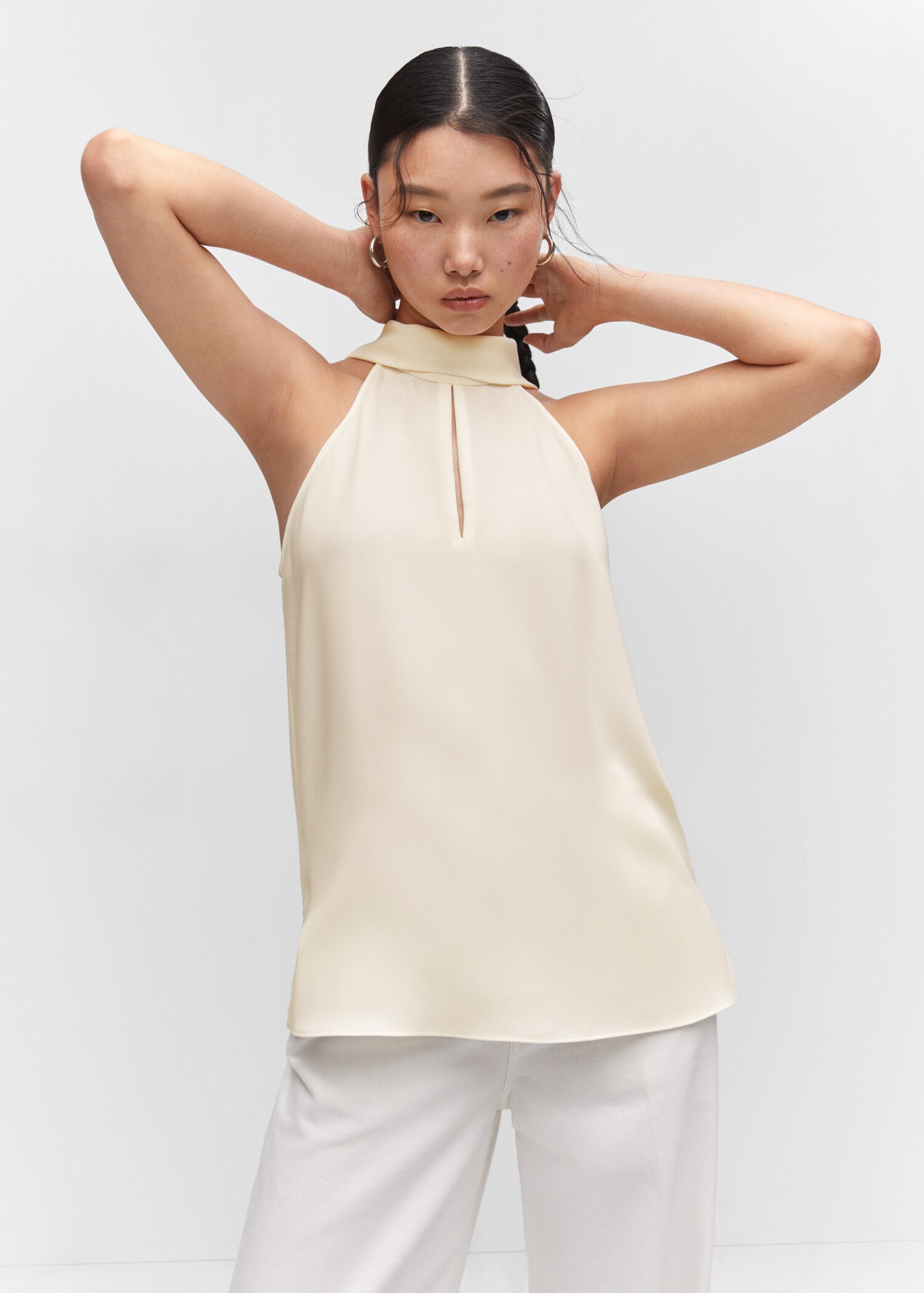 Halter top with slit detail - Medium plane