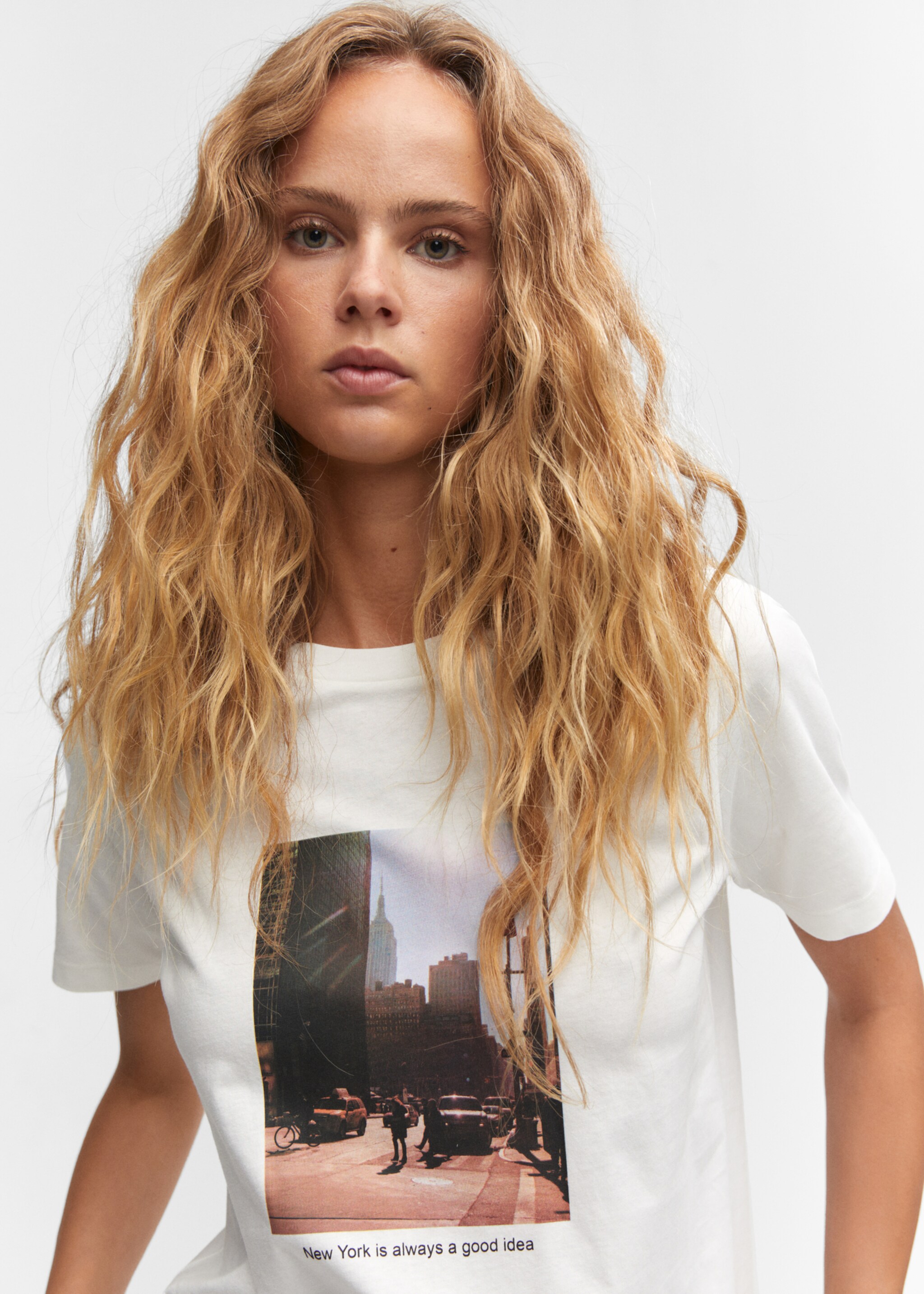 Хлопковая футболка с принтом - Деталь изделия 1, Грязно-белый. Ref: 57073812-00.