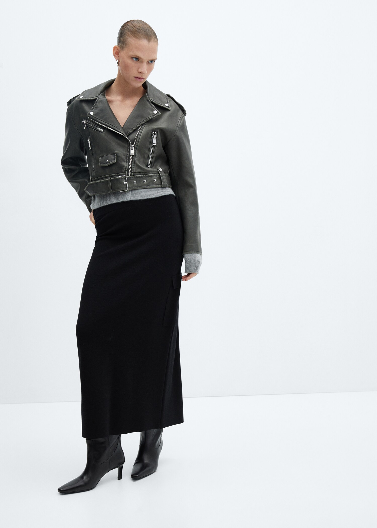 Knitted skirt with cargo pockets - Details of the article 2