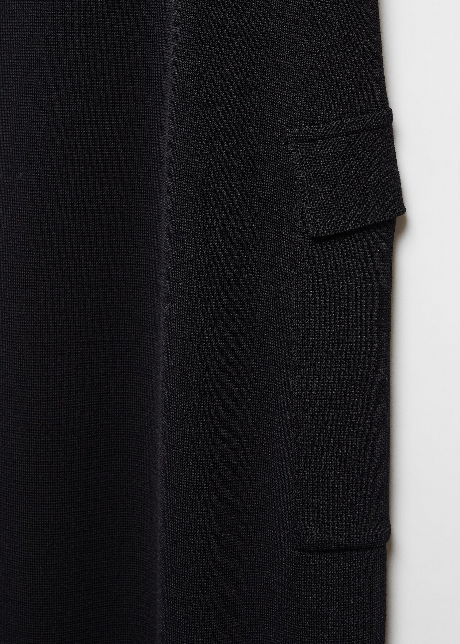 Knitted skirt with cargo pockets - Details of the article 8