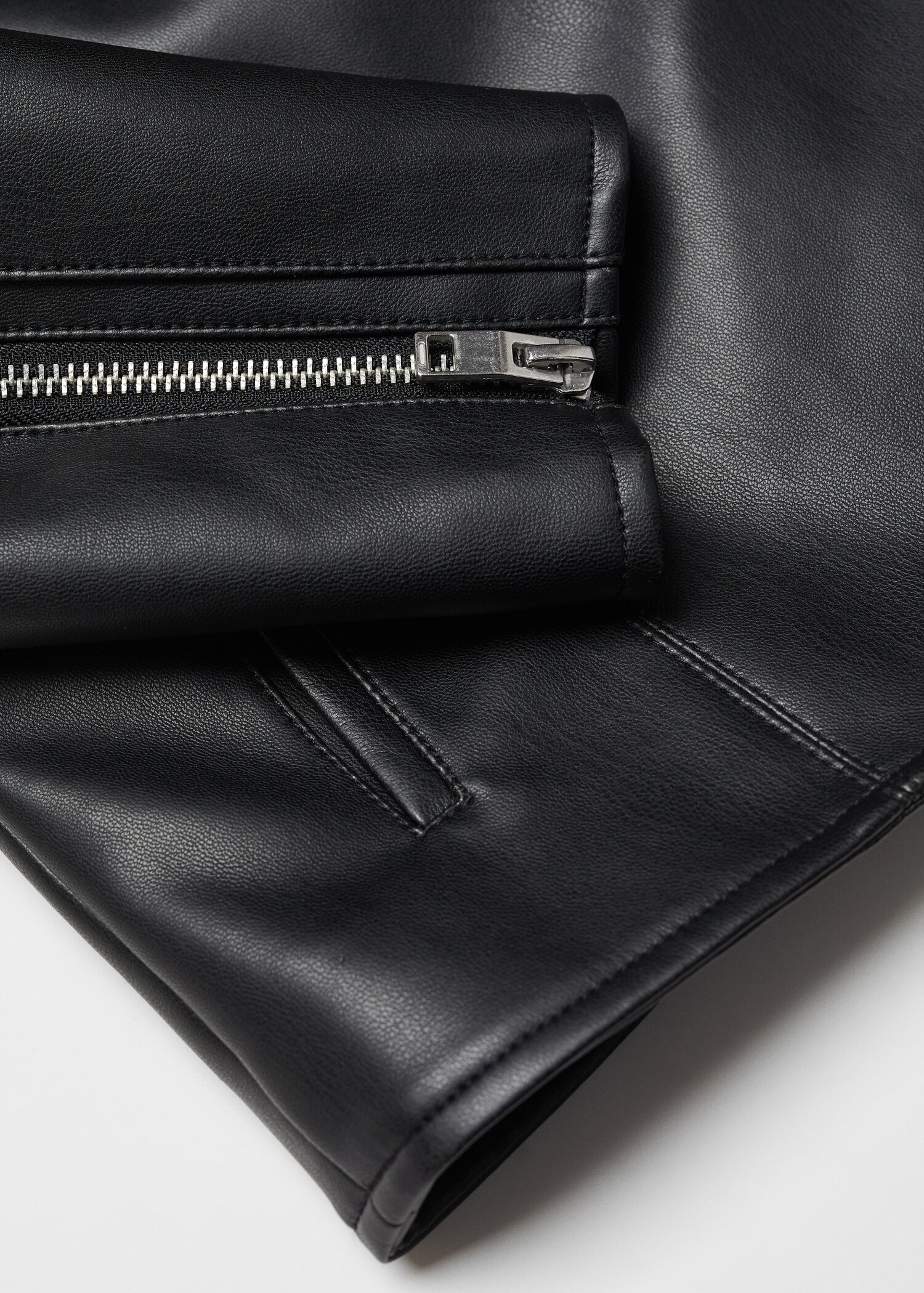 Chaqueta efecto piel - Detalle del artículo 8
