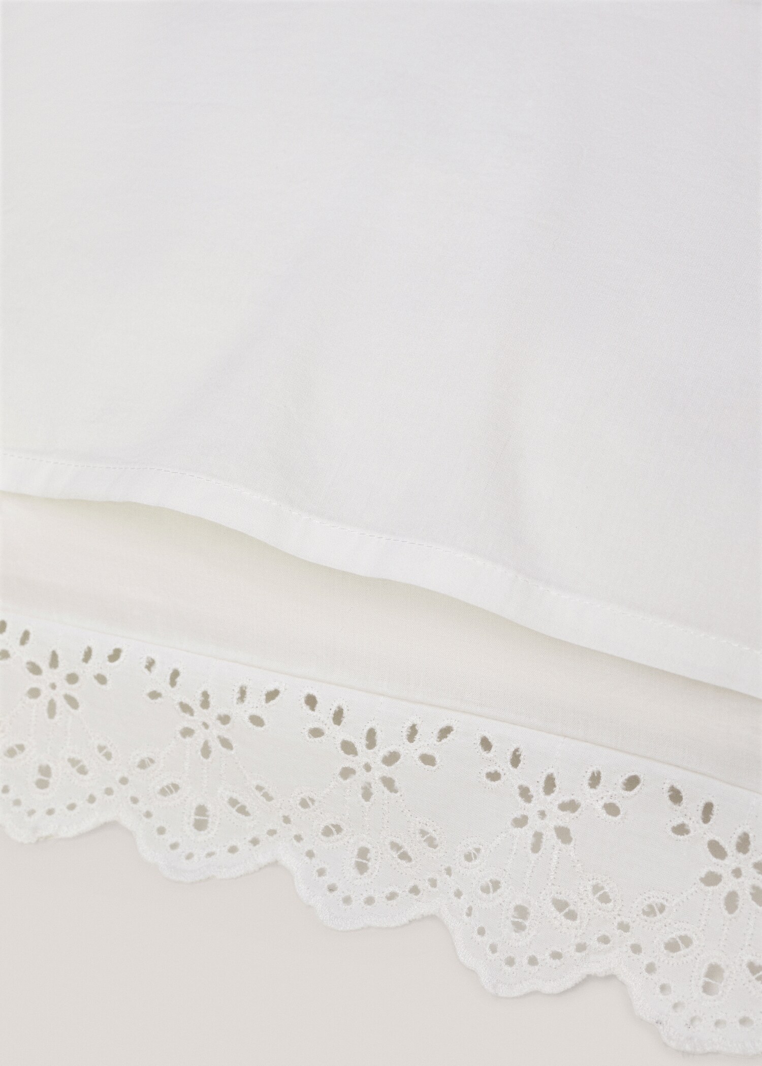 Housse de coussin brodée volant 60x60 cm (Lot de 2) - Détail de l'article 2