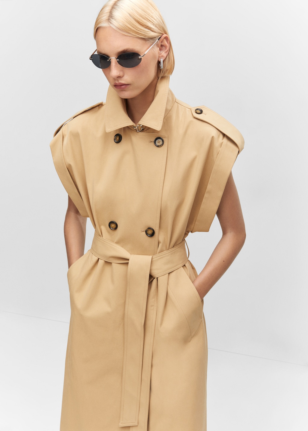 Sleeveless button-down trench coat - Women | MANGO Kosovo Sleeveless button-down trench coat - Women | MANGO Kosovo