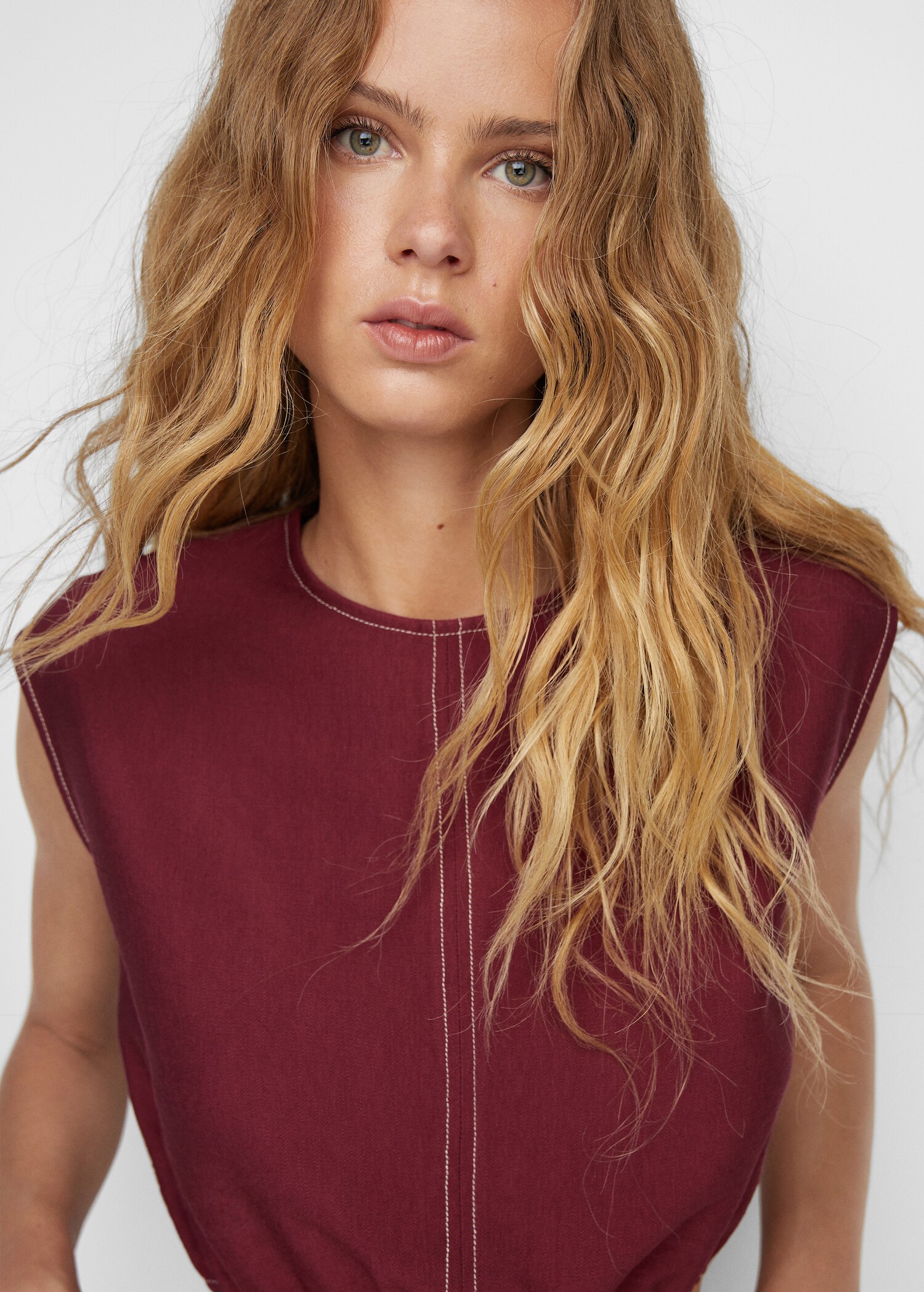 Puffed top with seams - Details of the article 1