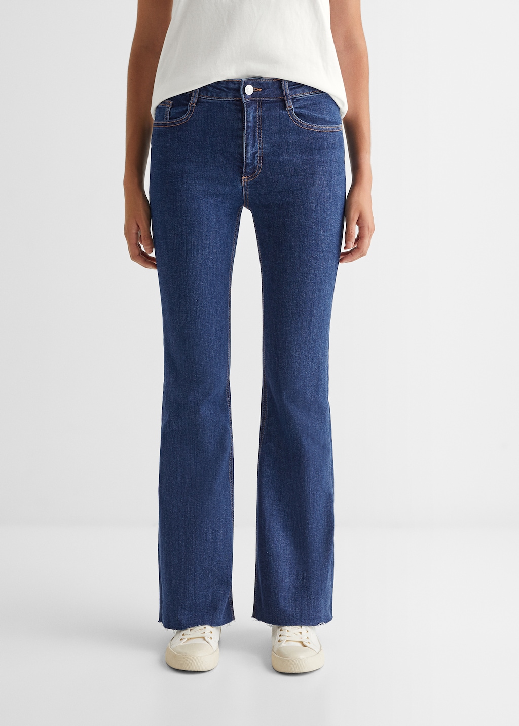 Jeans scampanati deals