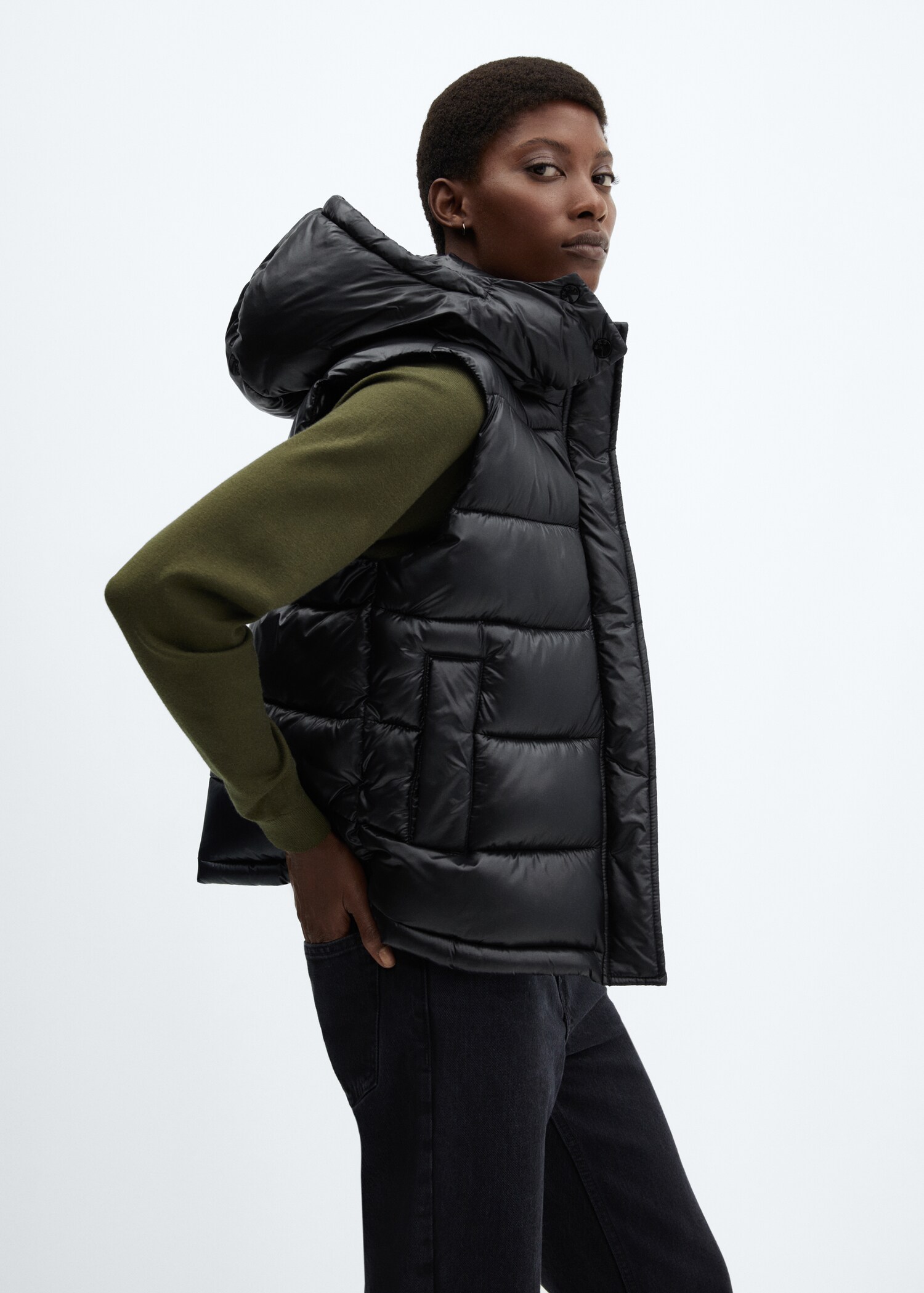 Gilet matelassé imperméable à capuche - Détail de l'article 4