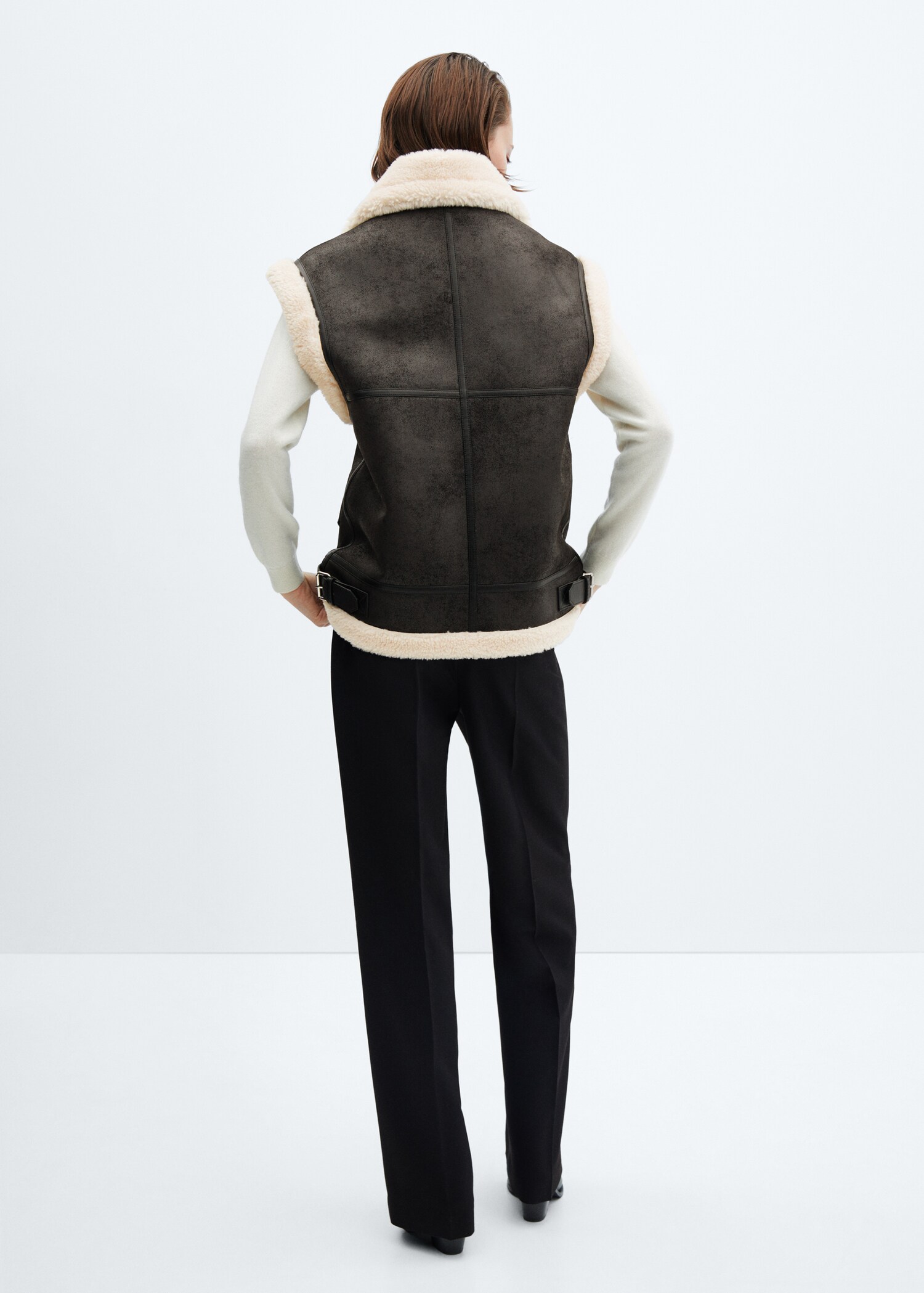 Shearling-lined leather-effect gilet - Zadní strana zboží