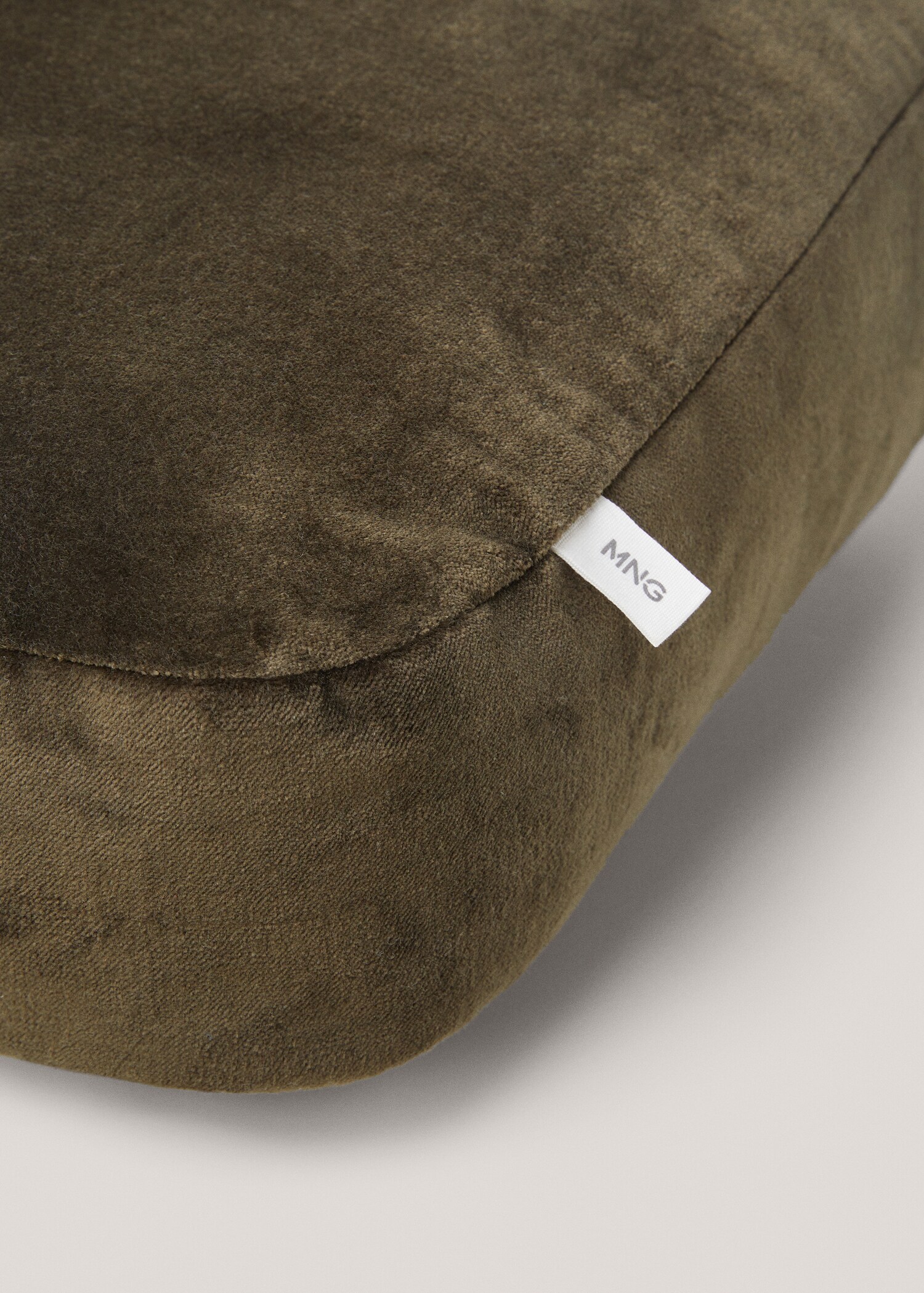 Velvet cushion 30x30cm - Details of the article 2