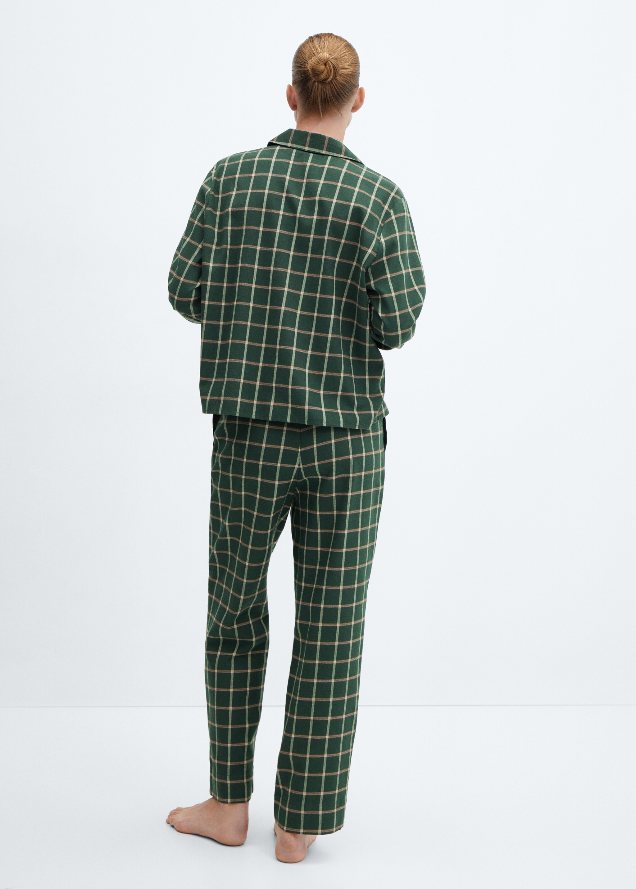 Check flannel pyjama shirt - Reverse of the article