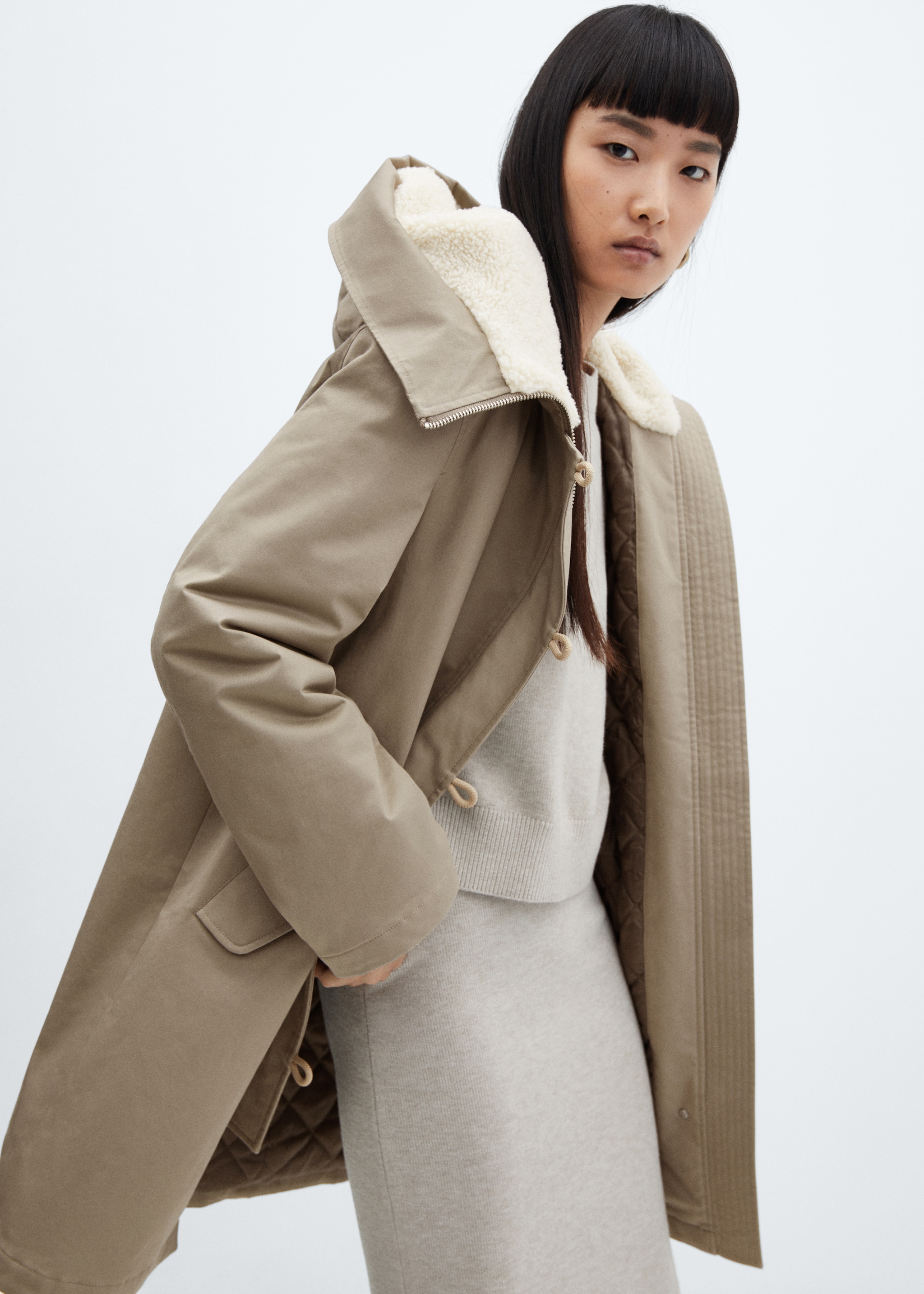 Midi-parka with shearling collar  - Details of the article 2