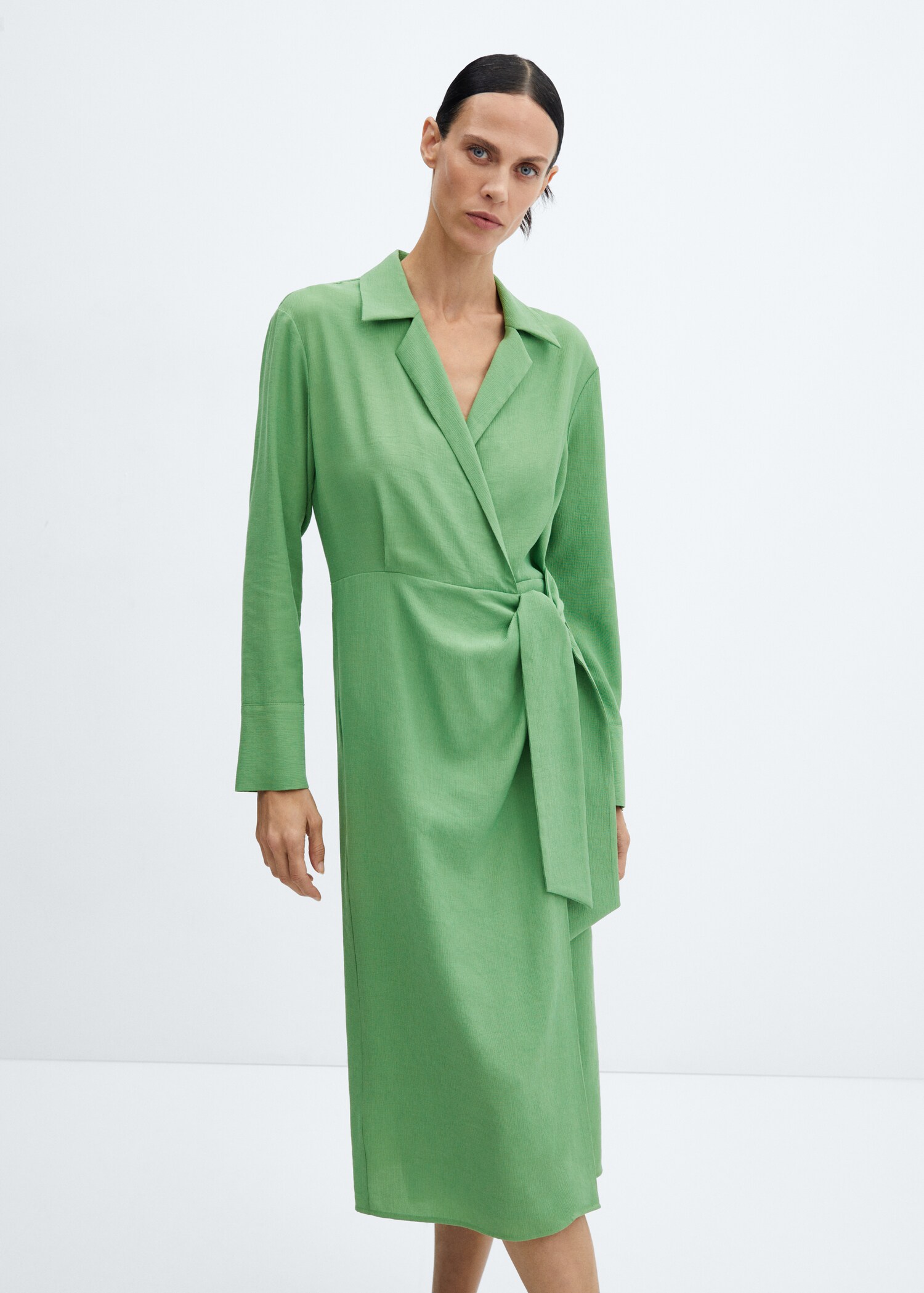 Vestido camisero detalle nudo - Plano medio