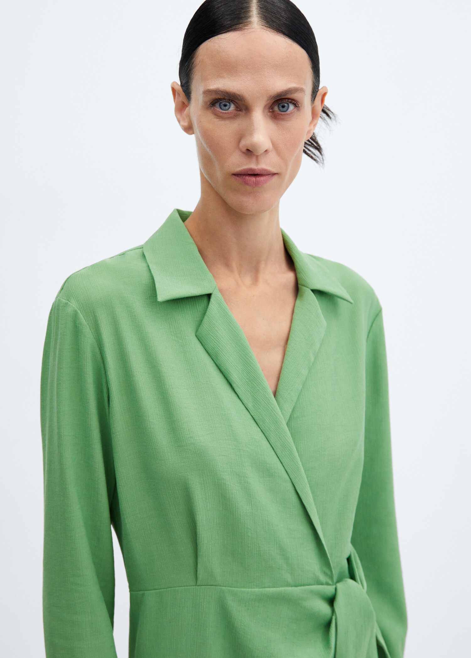 Vestido camisero detalle nudo - Detalle del artículo 1