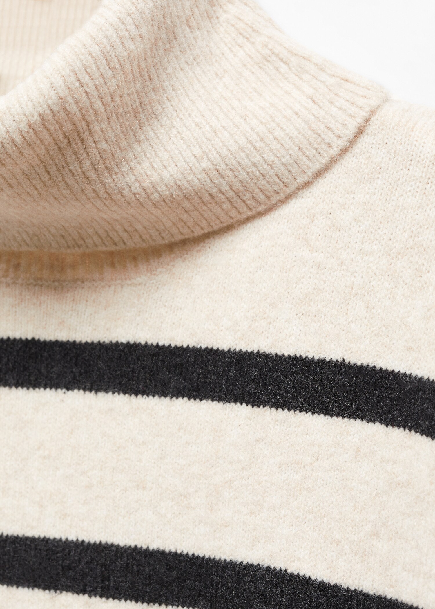 Vestido punto cuello vuelto - Detalle del artículo 8