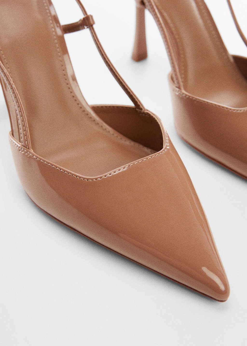 Pointed heel shoes sale