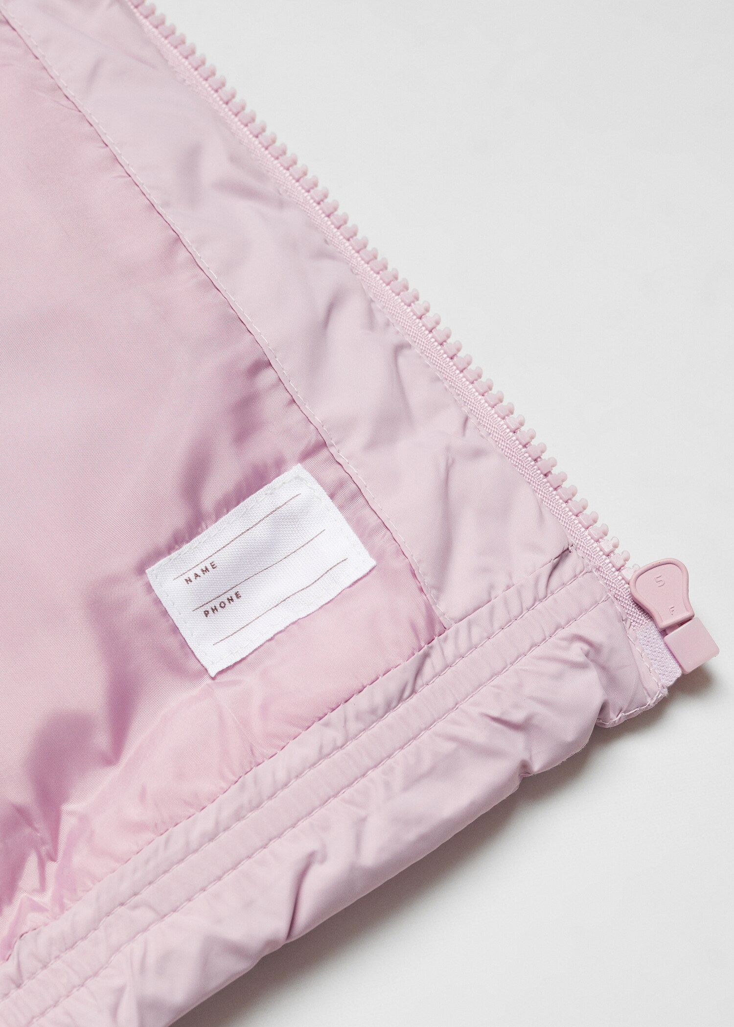 Quilted gilet - Details of the article 8