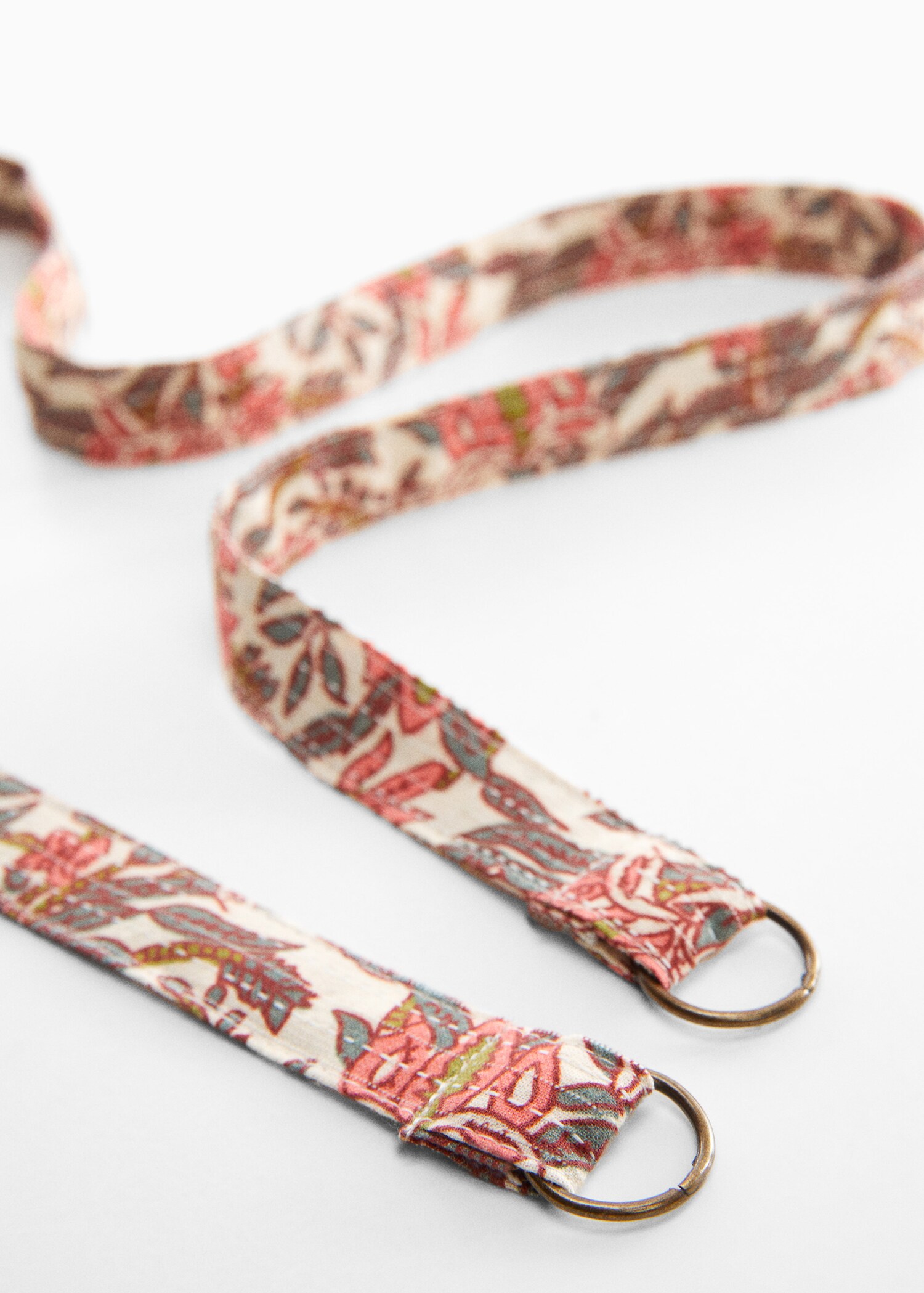 Patterned mobile strap - Details of the article 1