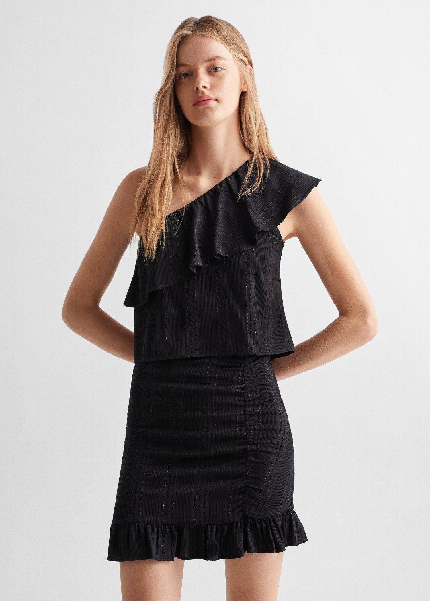 بلوزة غير متماثلة بتفاصيل لامعة - رؤية وسط