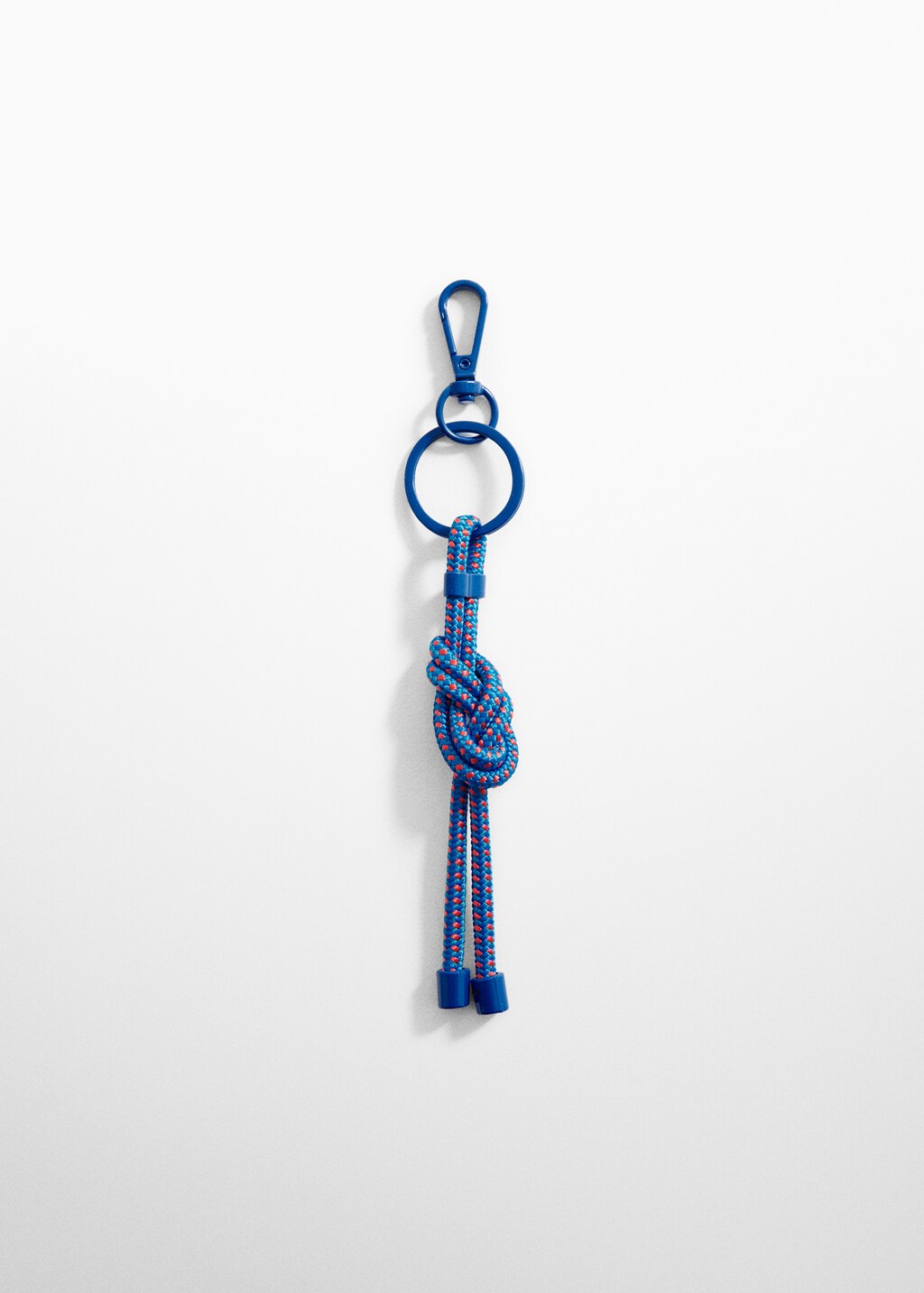 Carabiner keychain with knot - Kids | MANGO Georgia Carabiner keychain with knot - Kids | MANGO Georgia